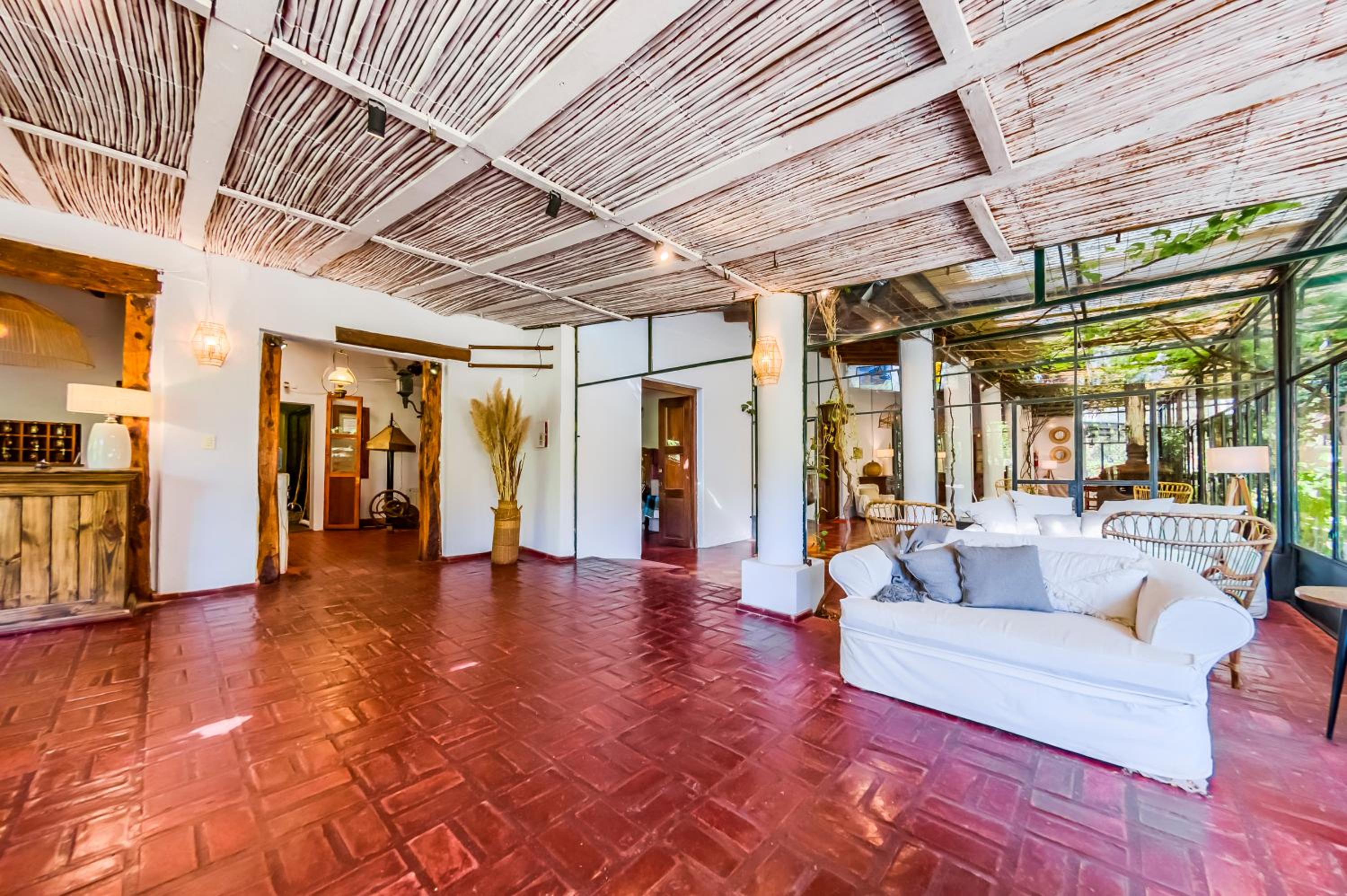 Family Room photo 1