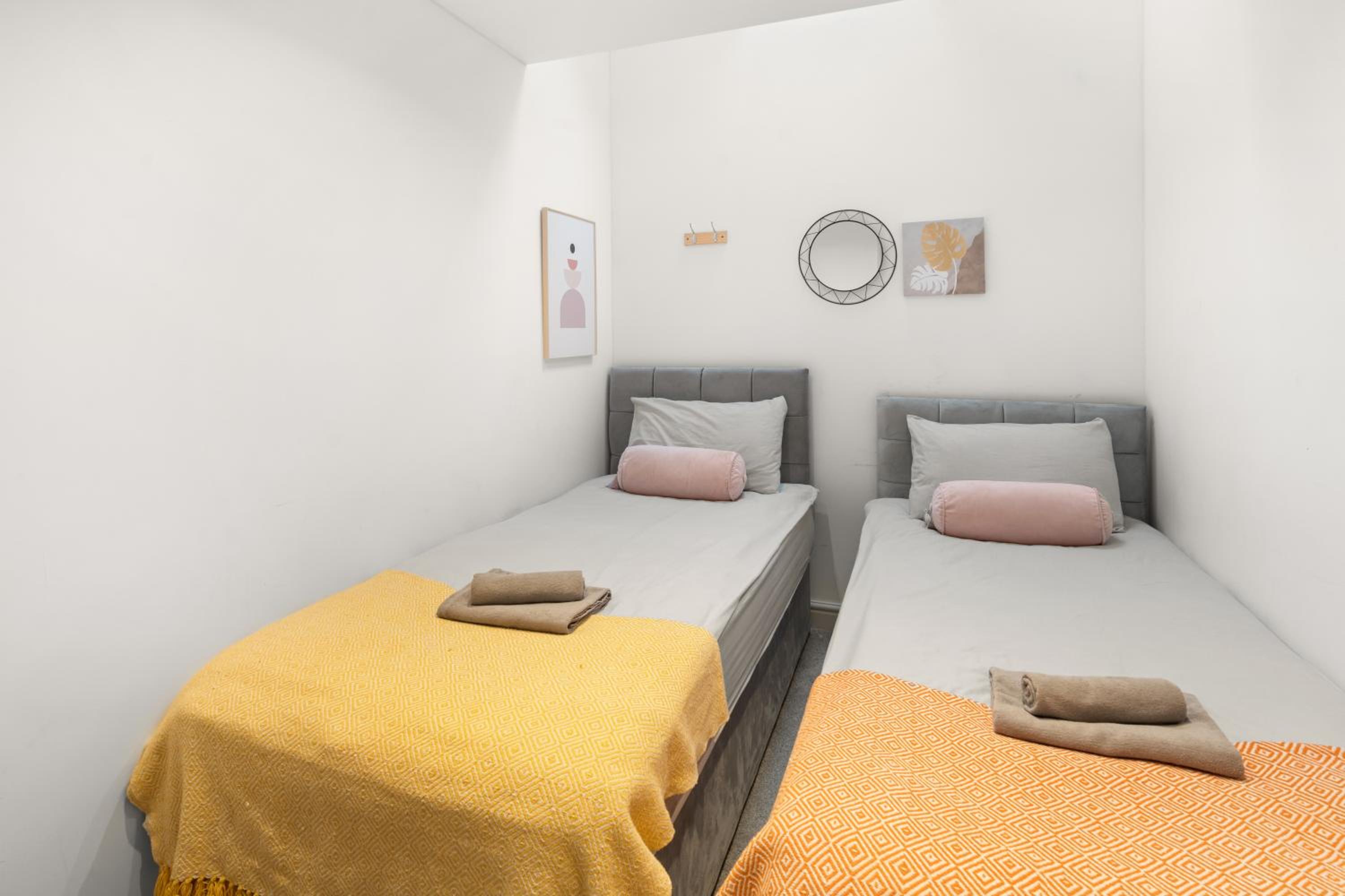 Two-Bedroom Apartment - Photo 27