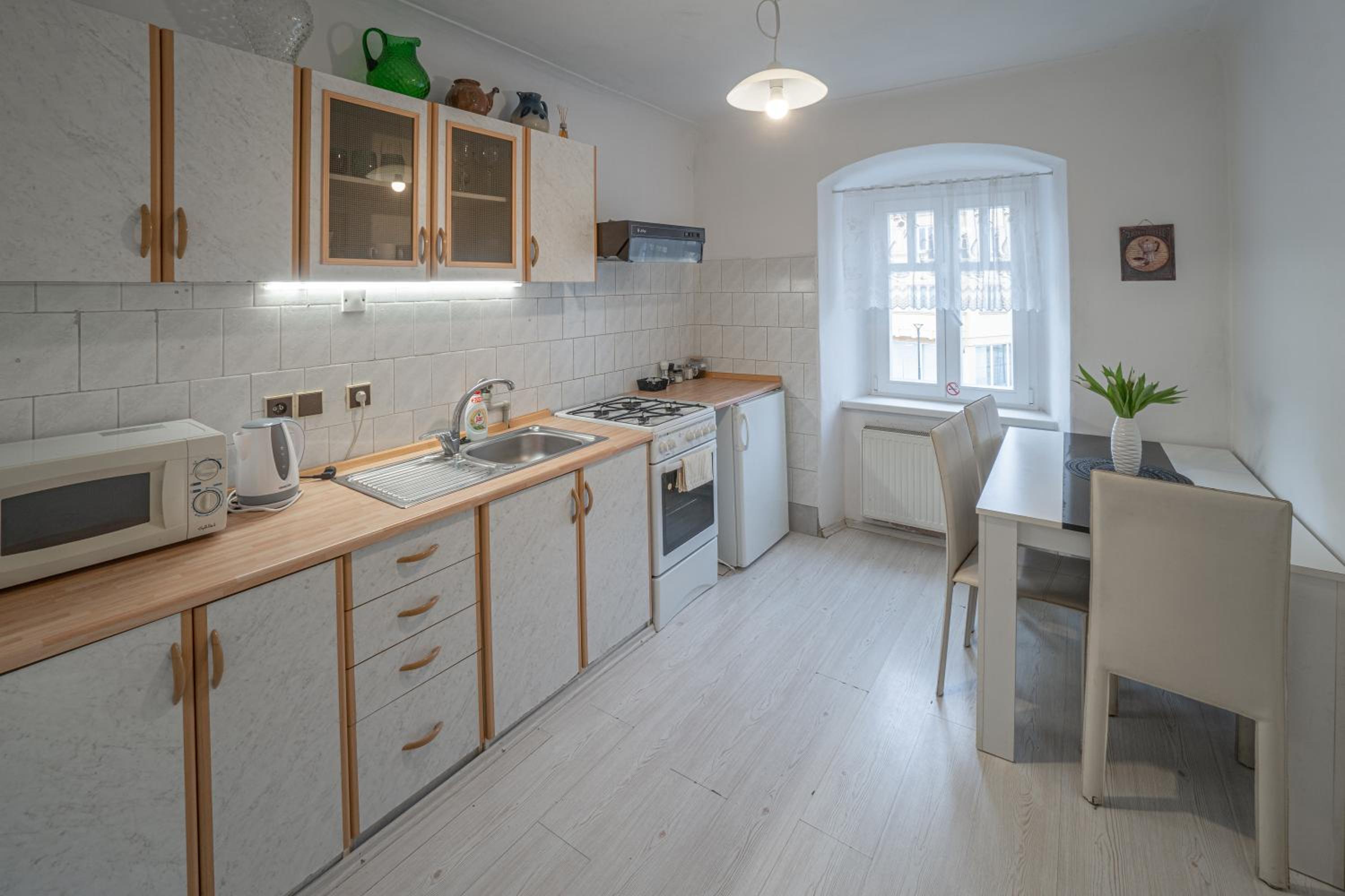 Two-Bedroom Apartment - Photo 4