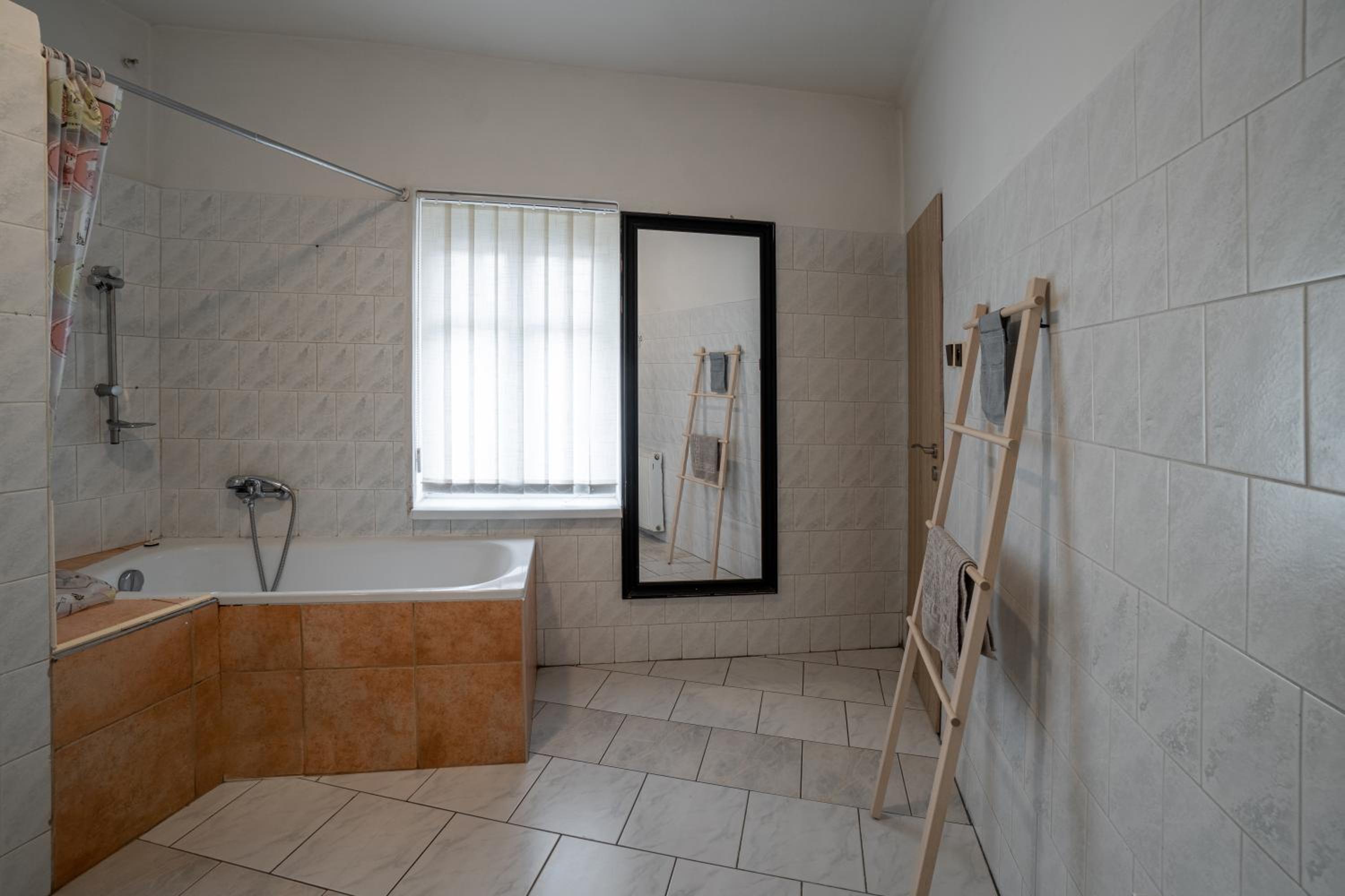 Two-Bedroom Apartment - Photo 7