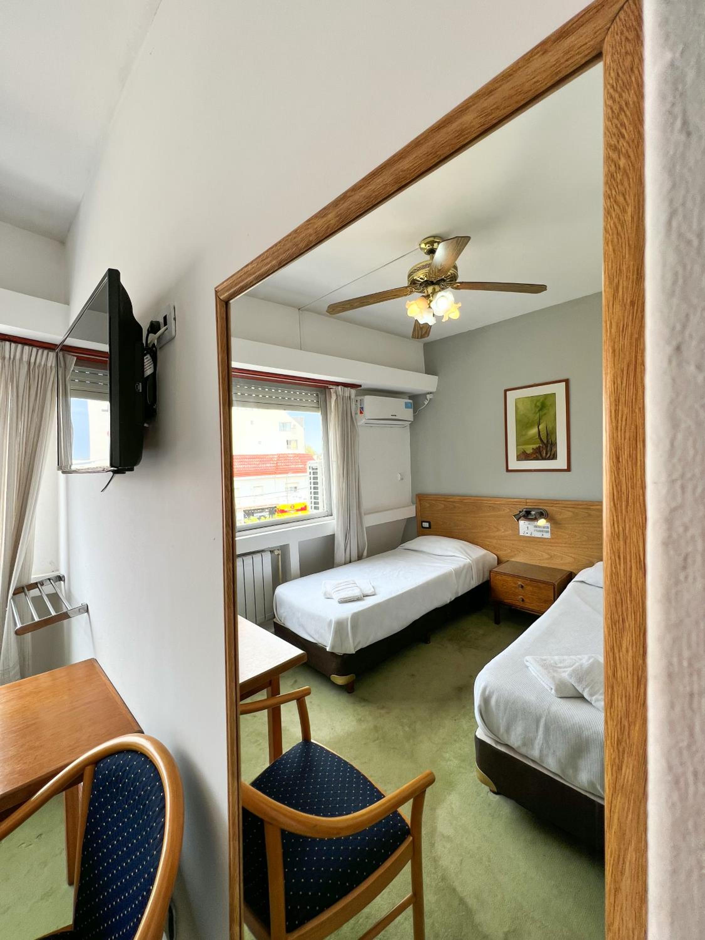 Standard Twin Room photo 1