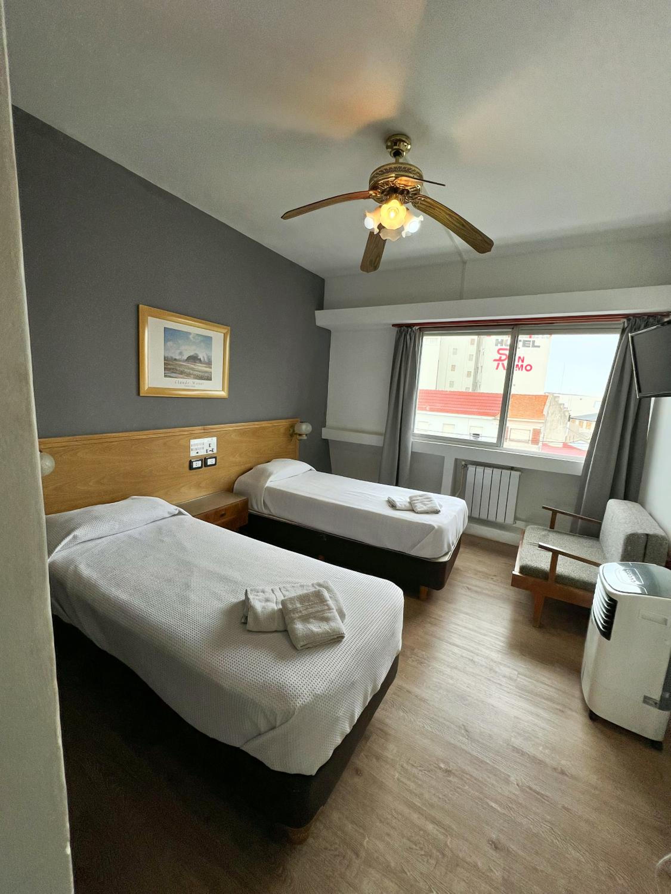 Two Connecting Double Rooms photo 2