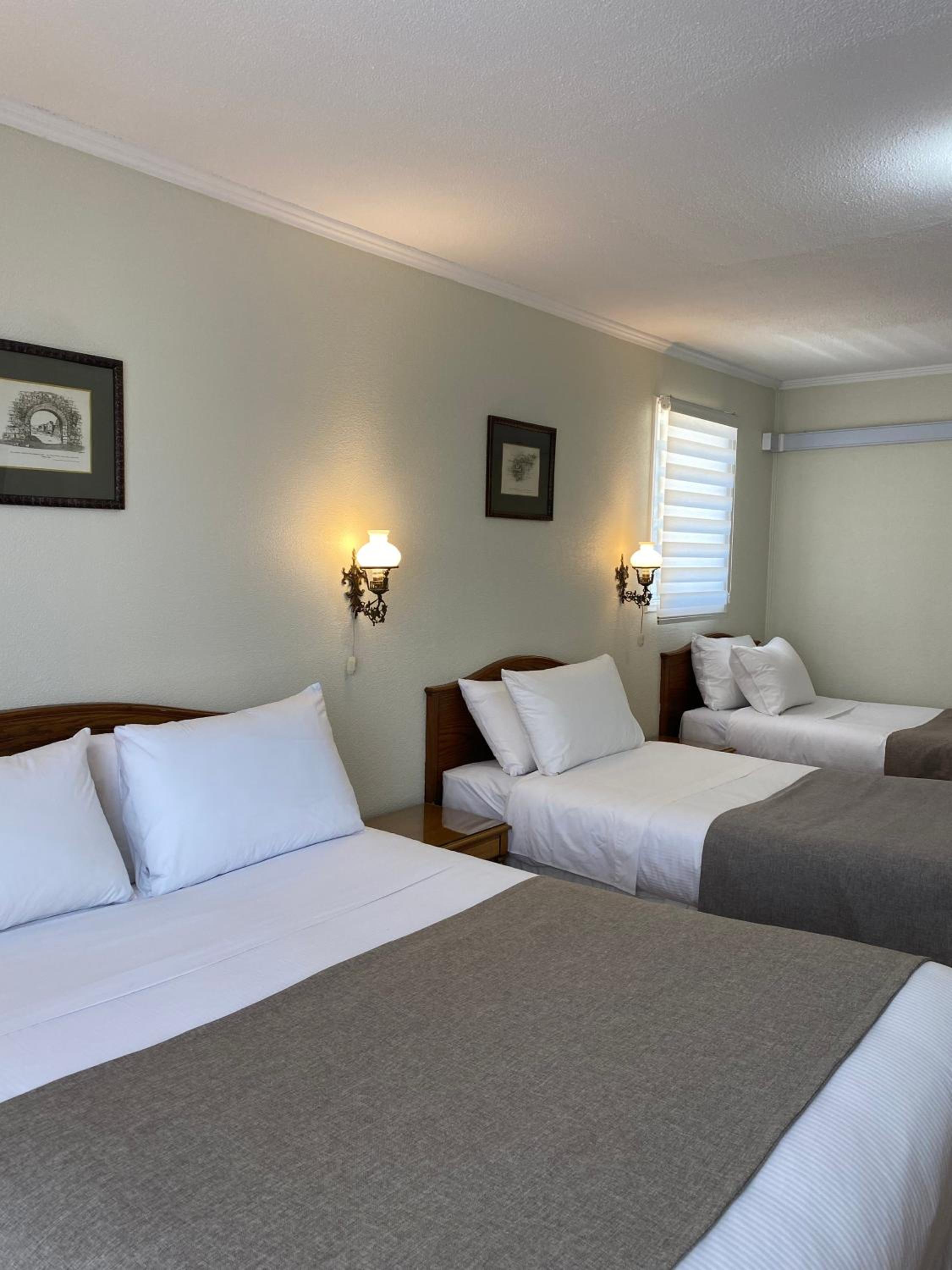 Quadruple Room photo 1