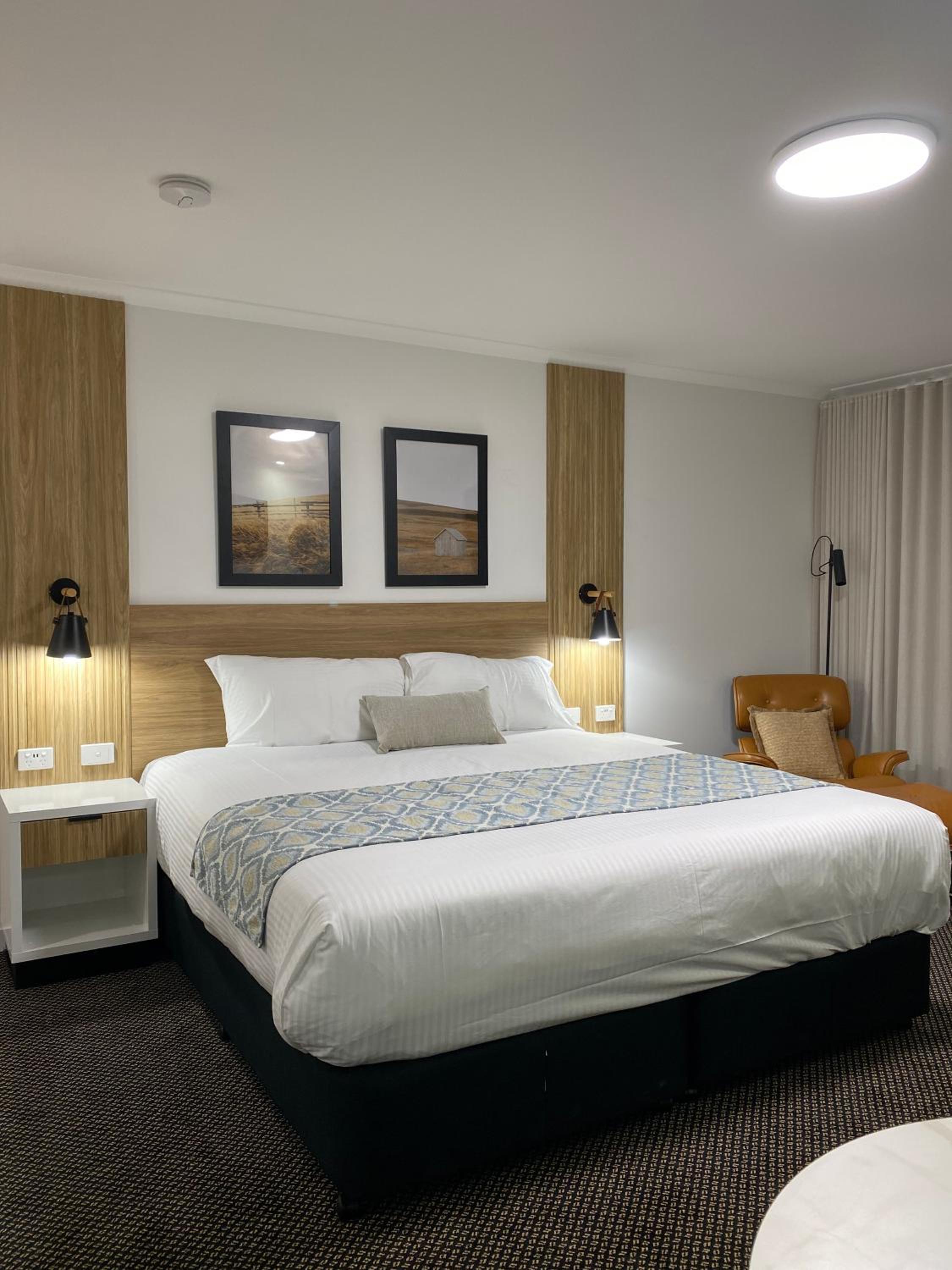 Elite King Room - Photo 7