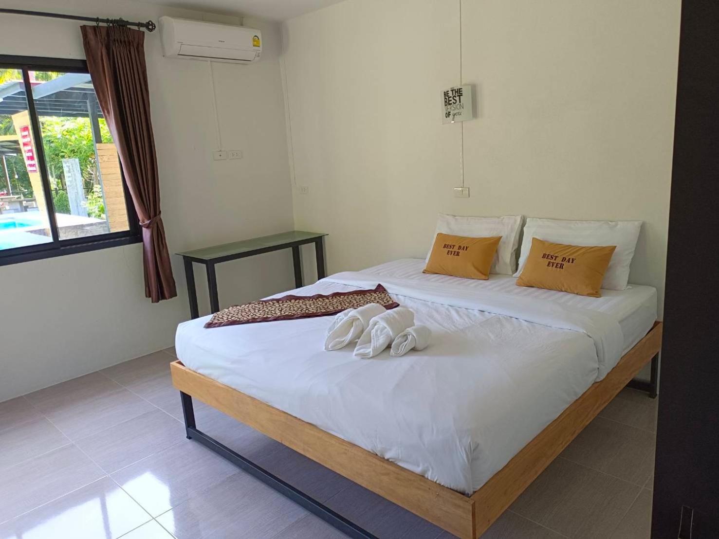Villa com Piscina Privada