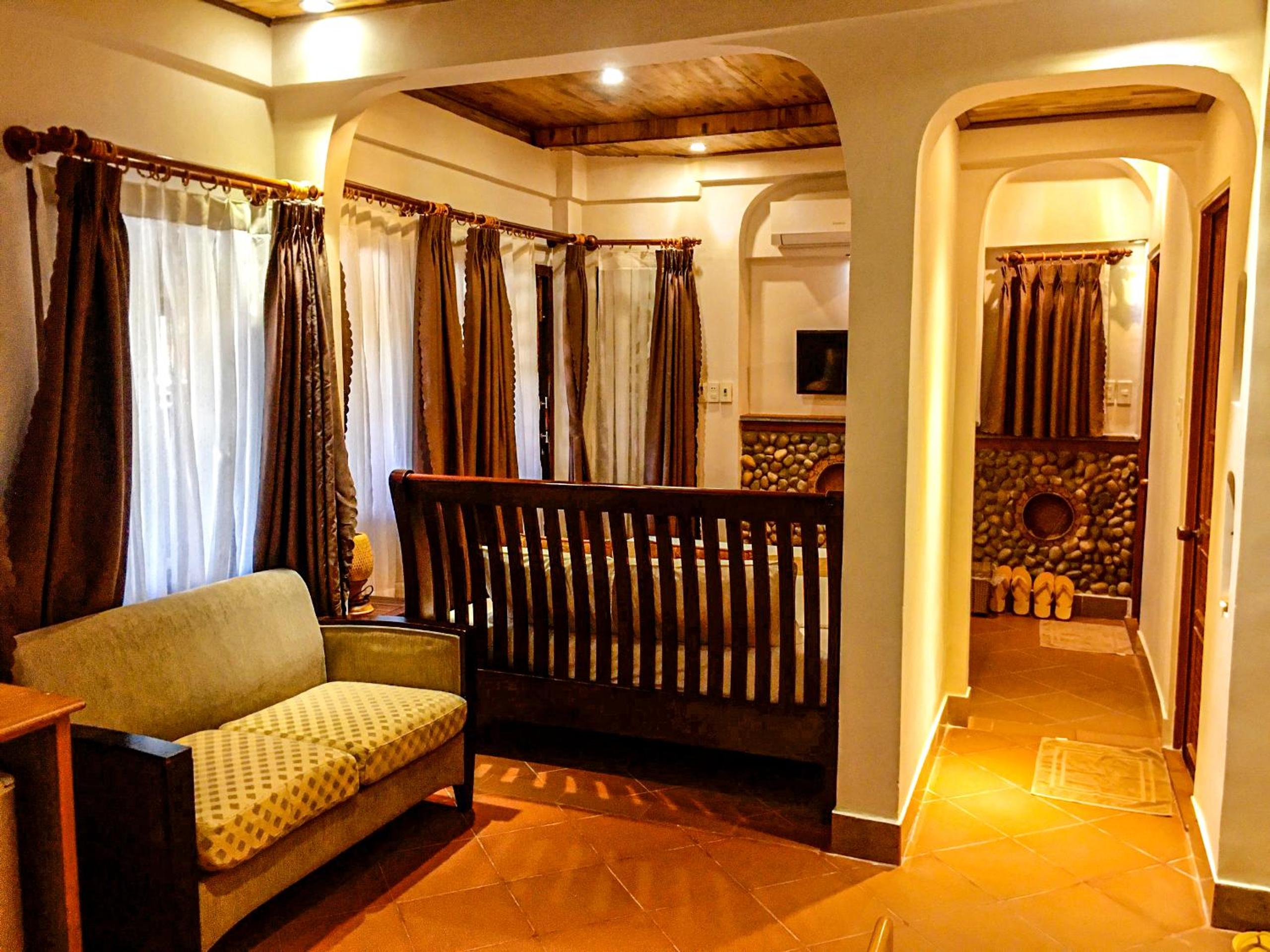 Deluxe Family Suite