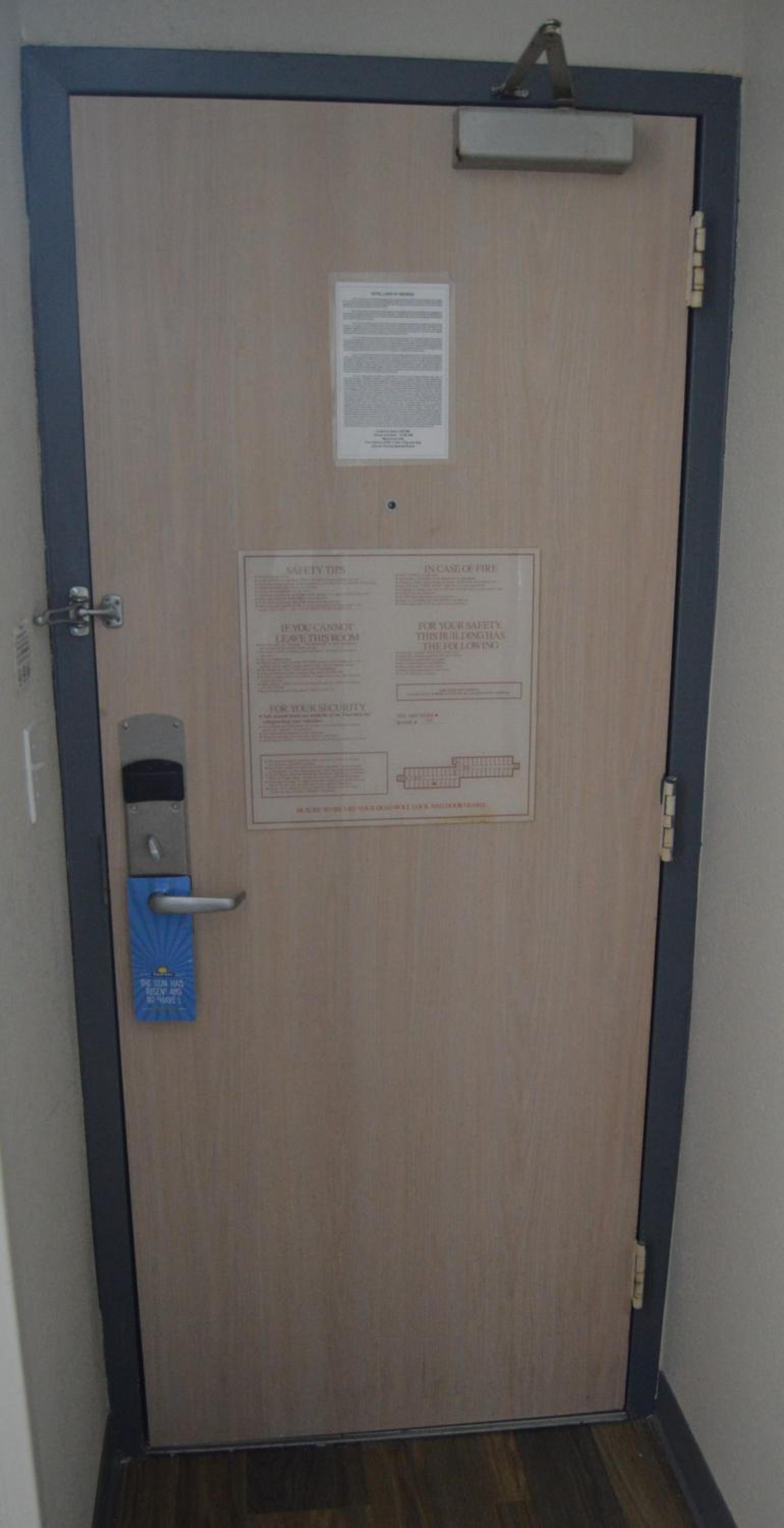 King Room - Disability Access/Non-Smoking - Photo 4