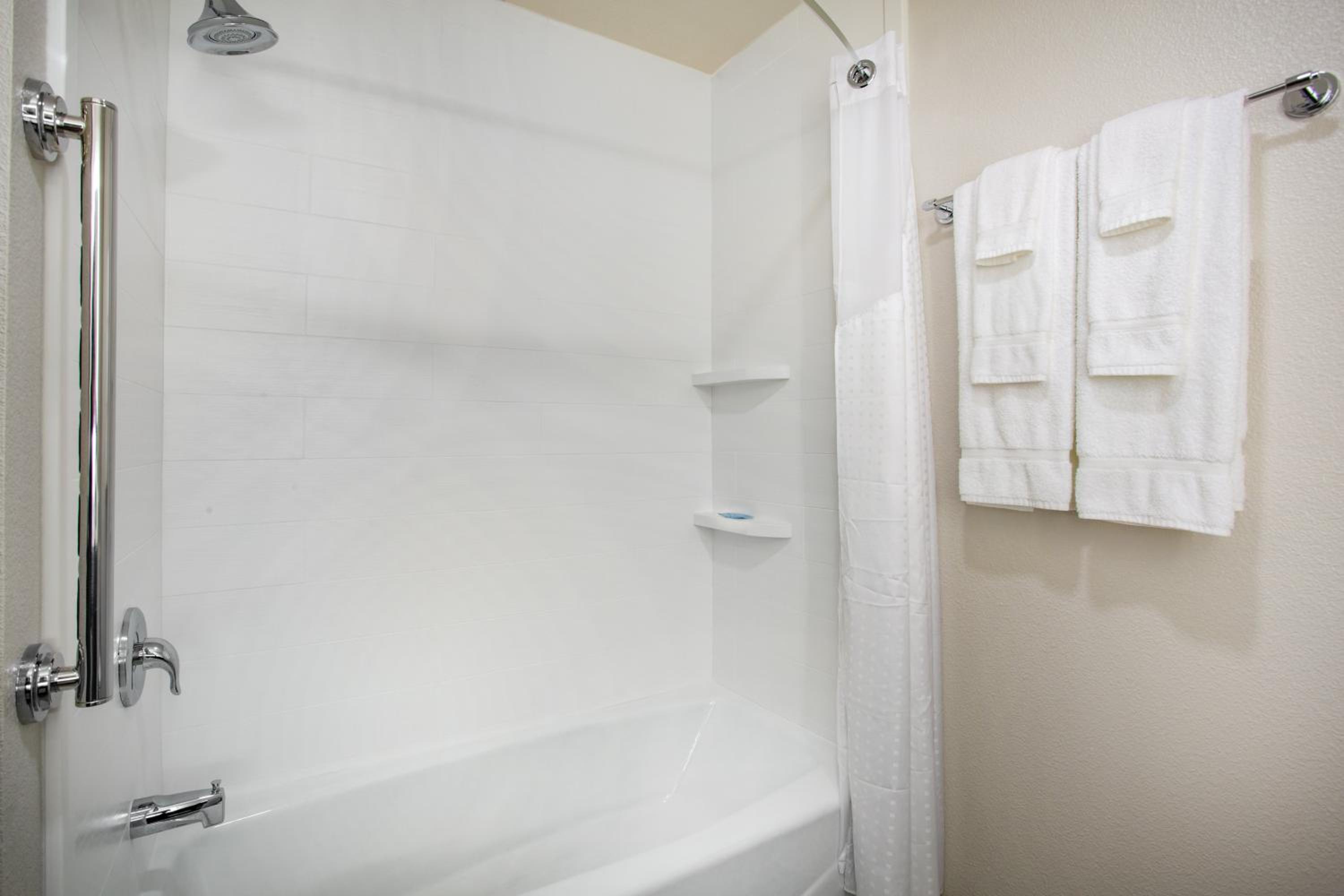 Queen Room with Two Queen Beds - Hearing Accessible/Non-Smoking