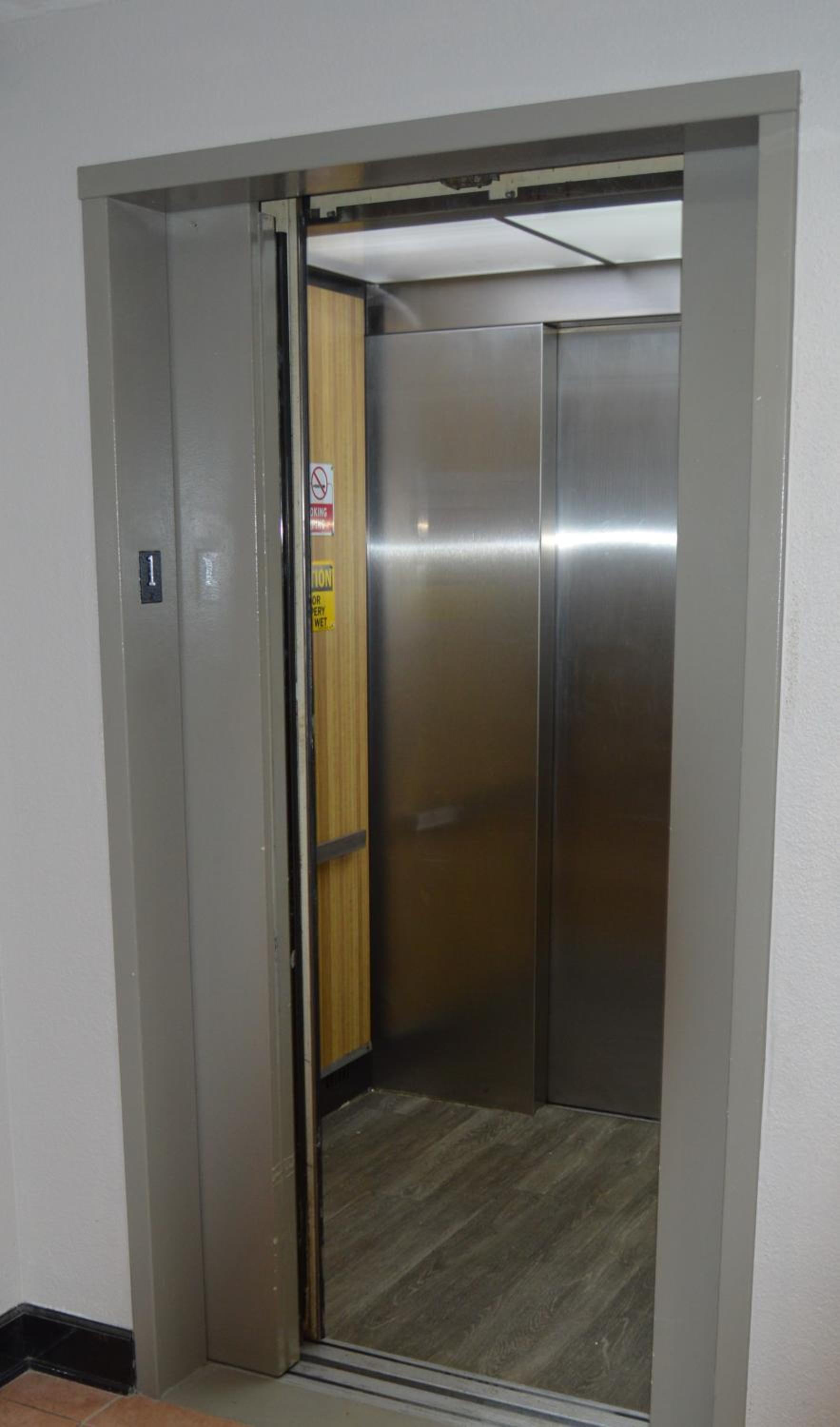 King Room - Disability Access/Non-Smoking - Photo 5
