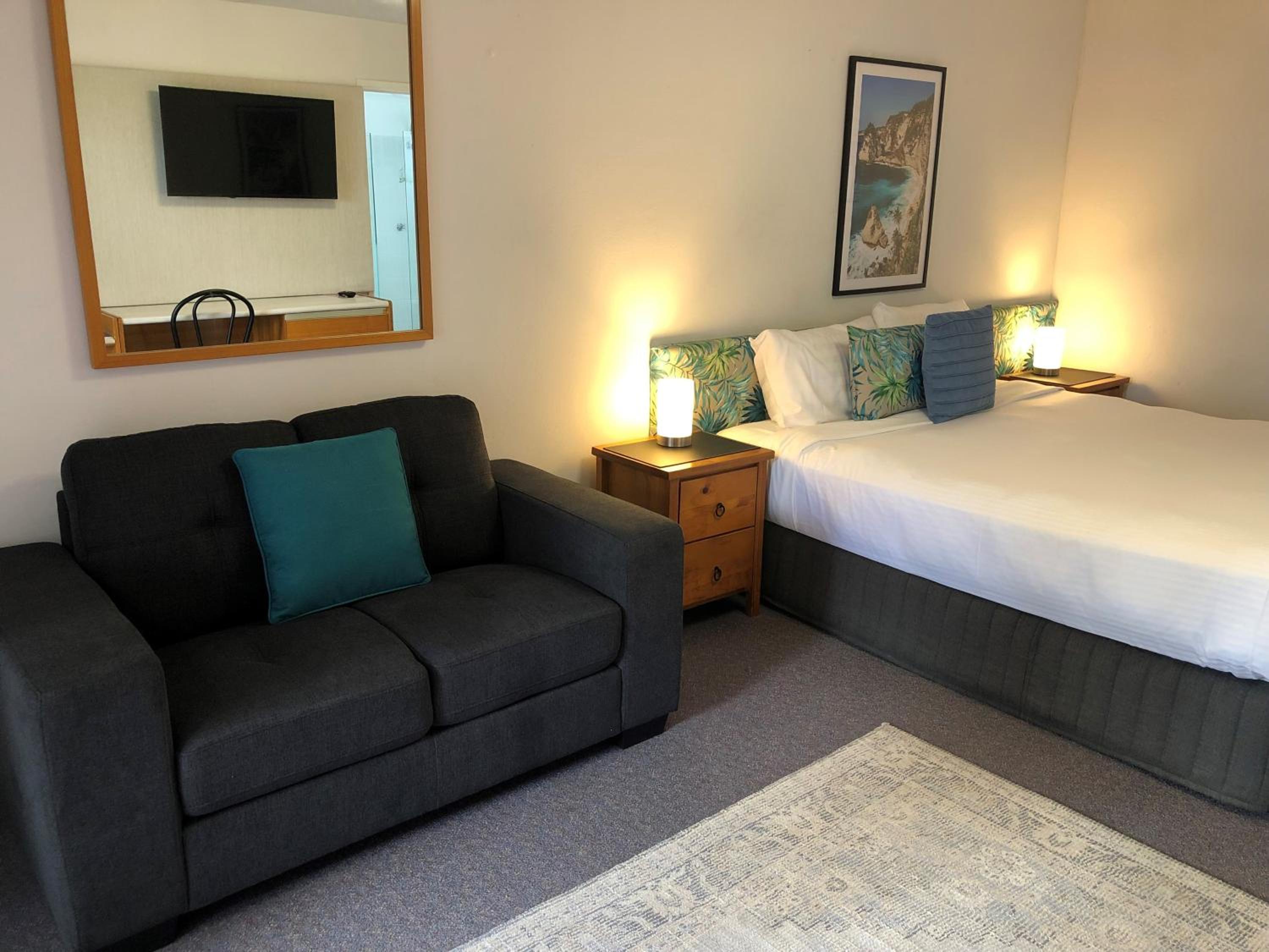 Deluxe King Room photo 2