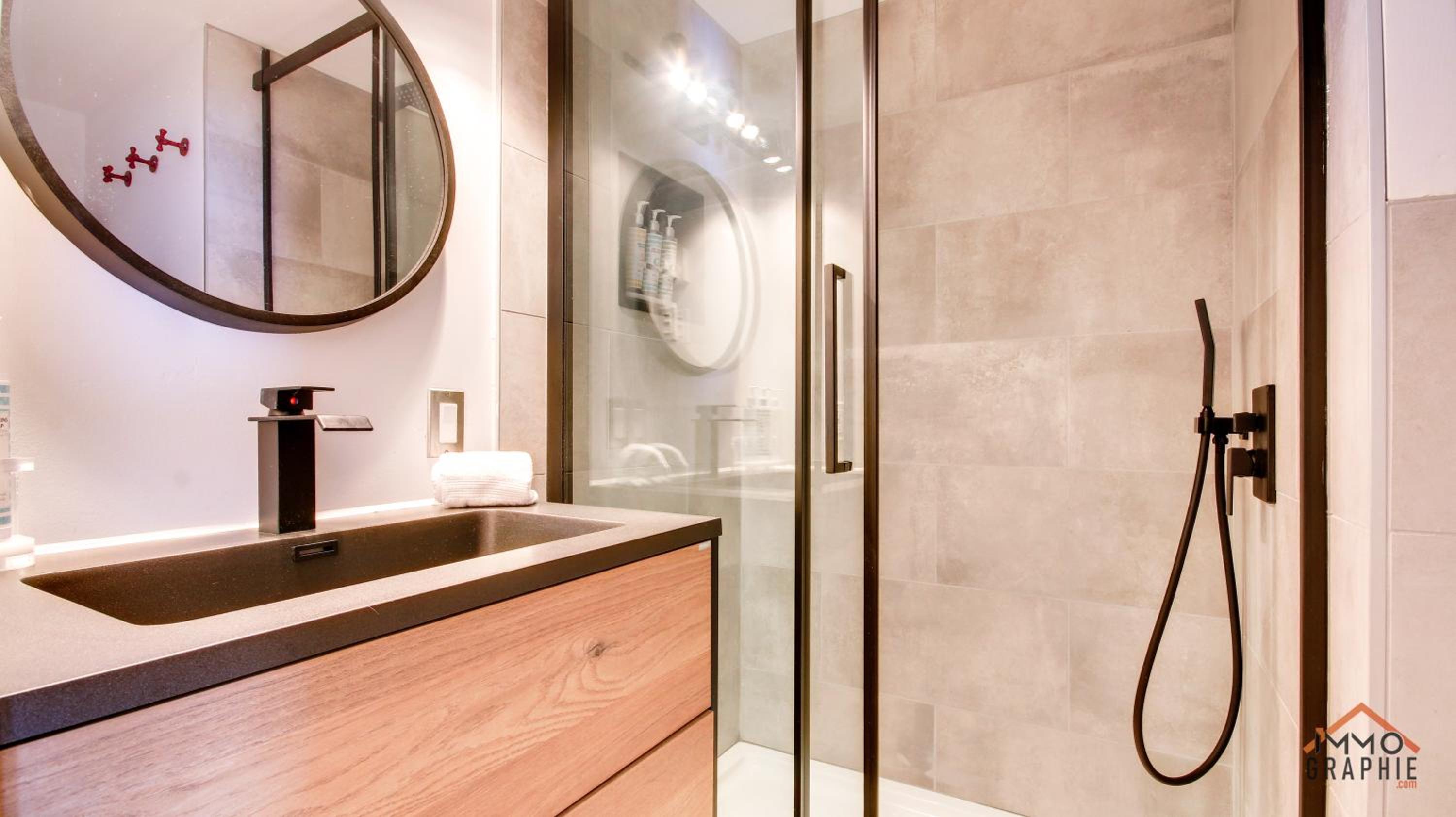 Triple Room with Private Bathroom photo 2