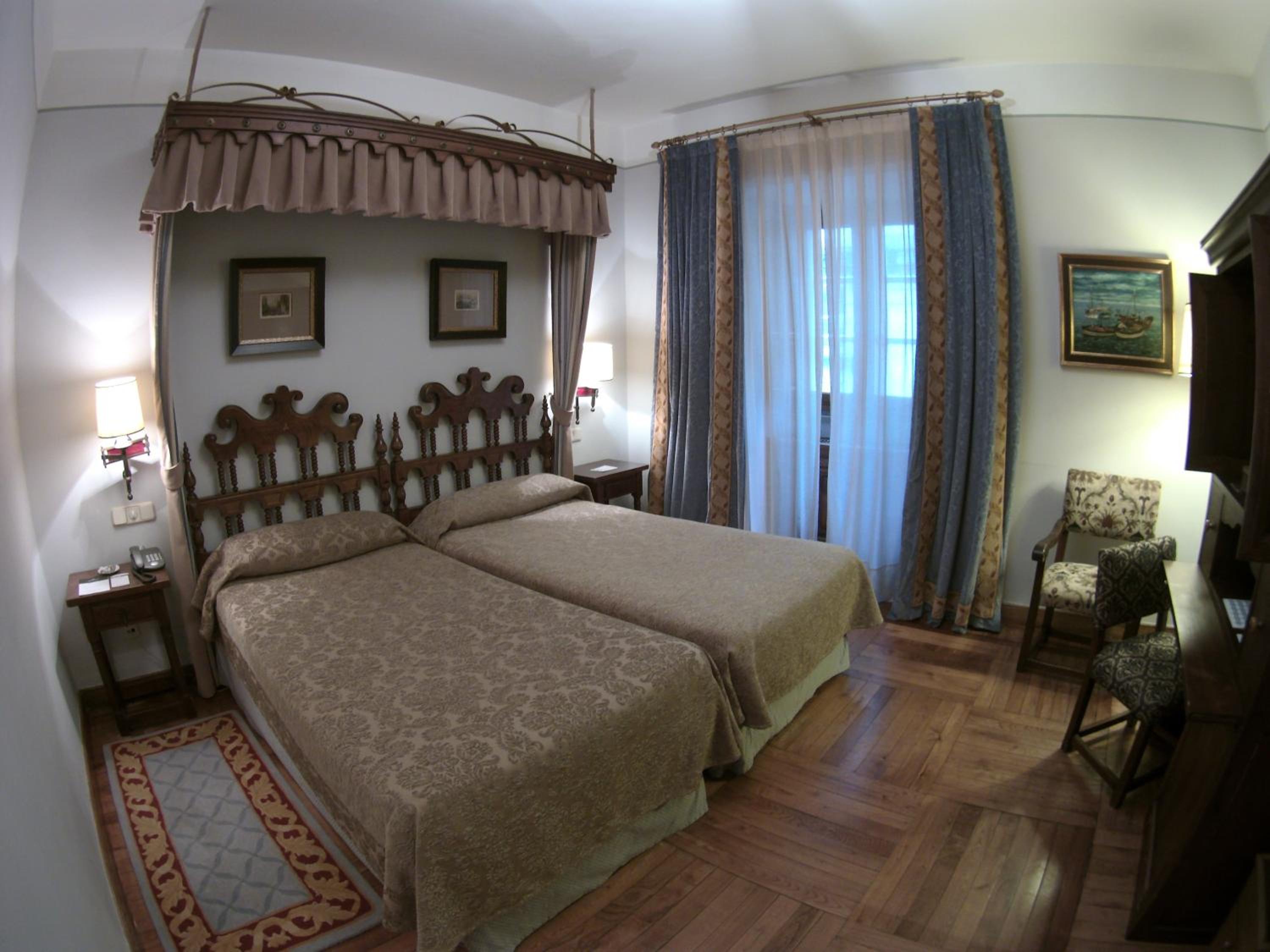 Standard Double Room - Photo 3
