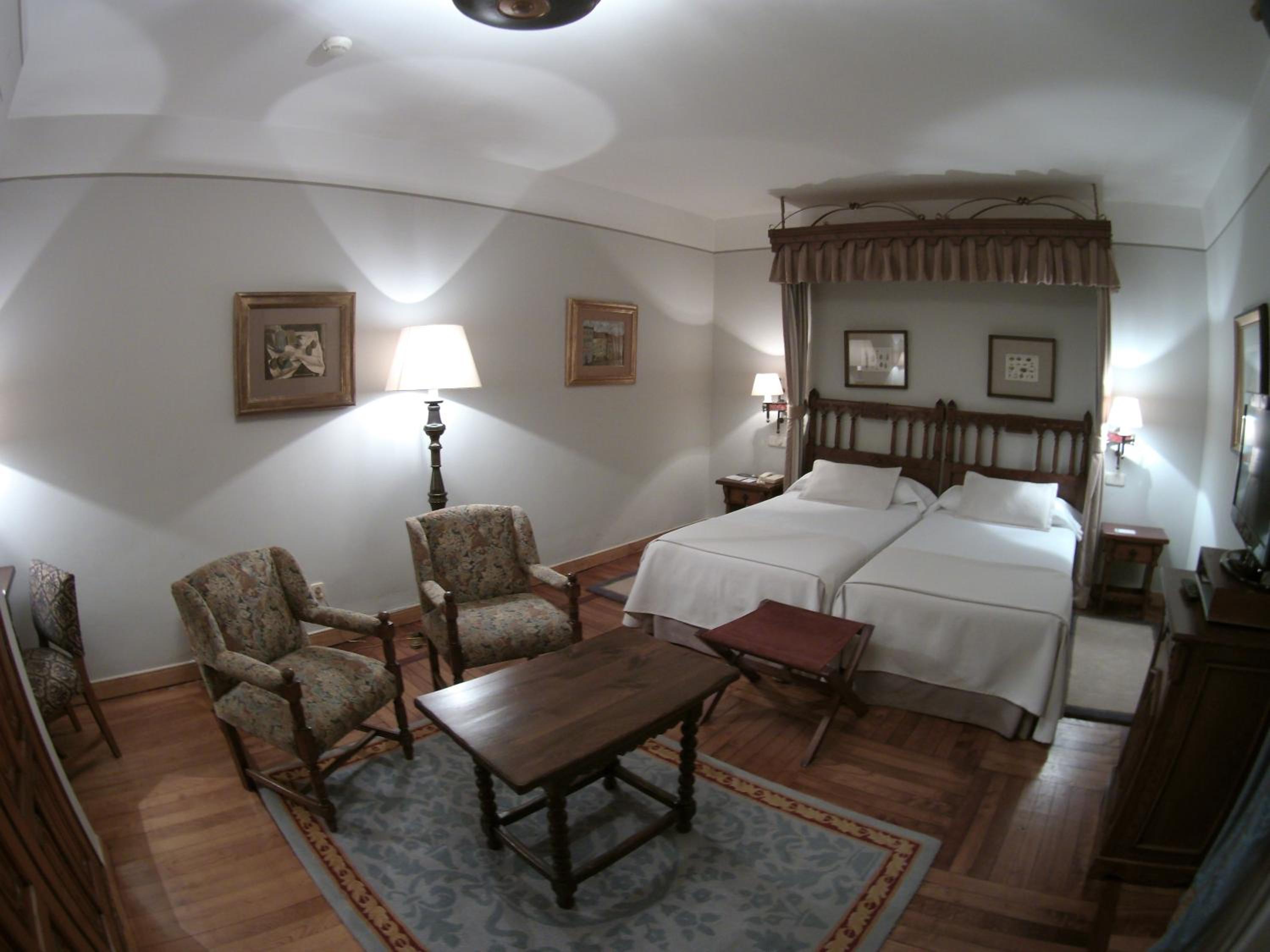 Standard Double Room - Photo 1