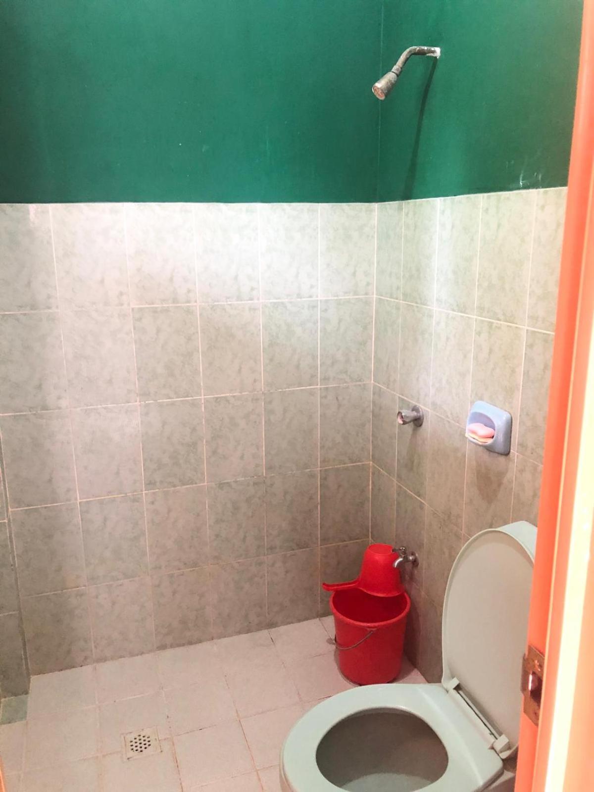 Small Single Room photo 3