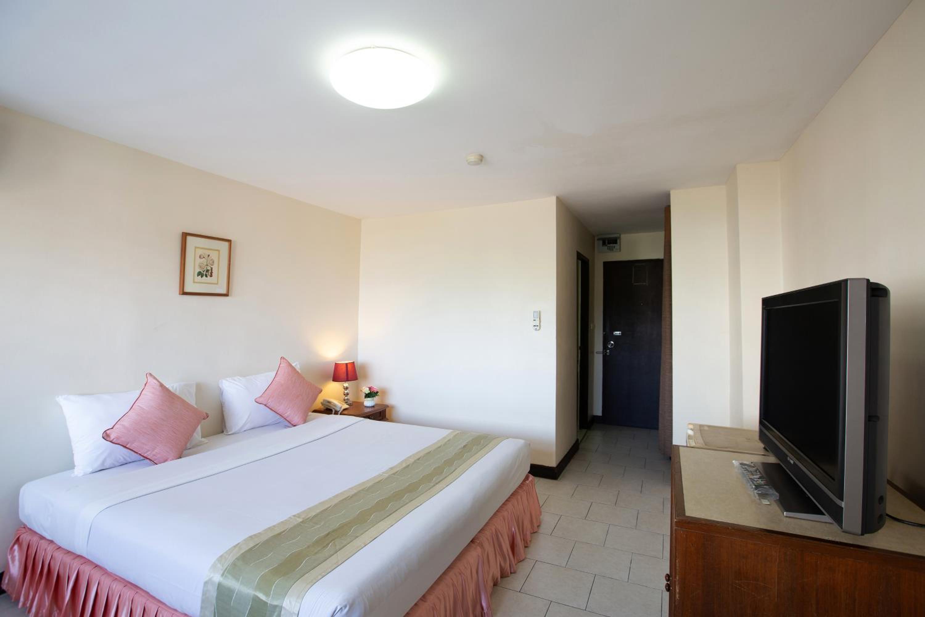 Standard Double or Twin Room photo 2