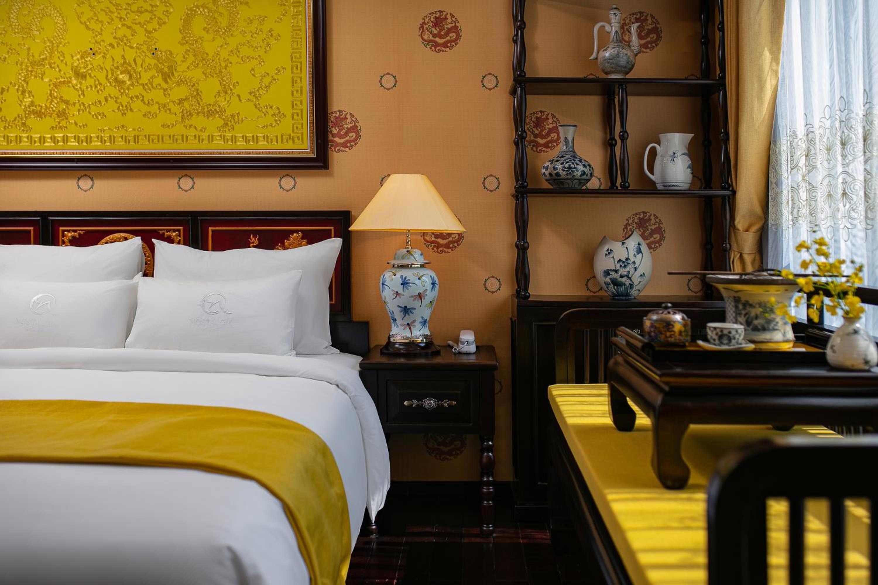 King Suite - Photo 16