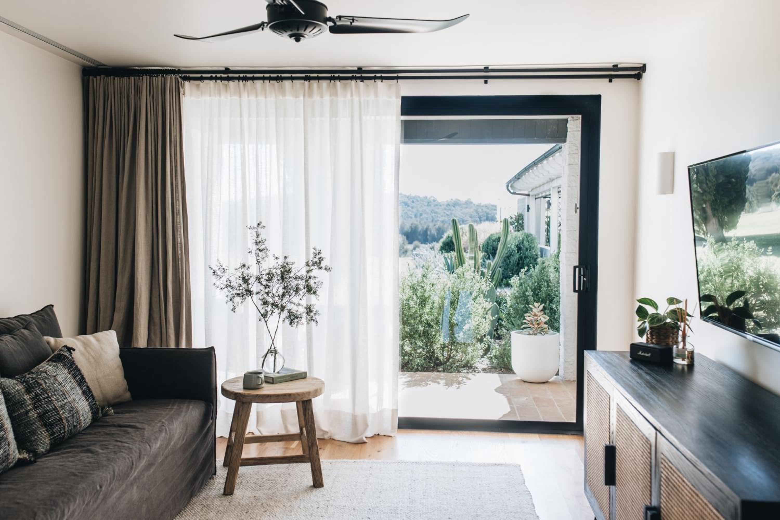 One-Bedroom Bungalow