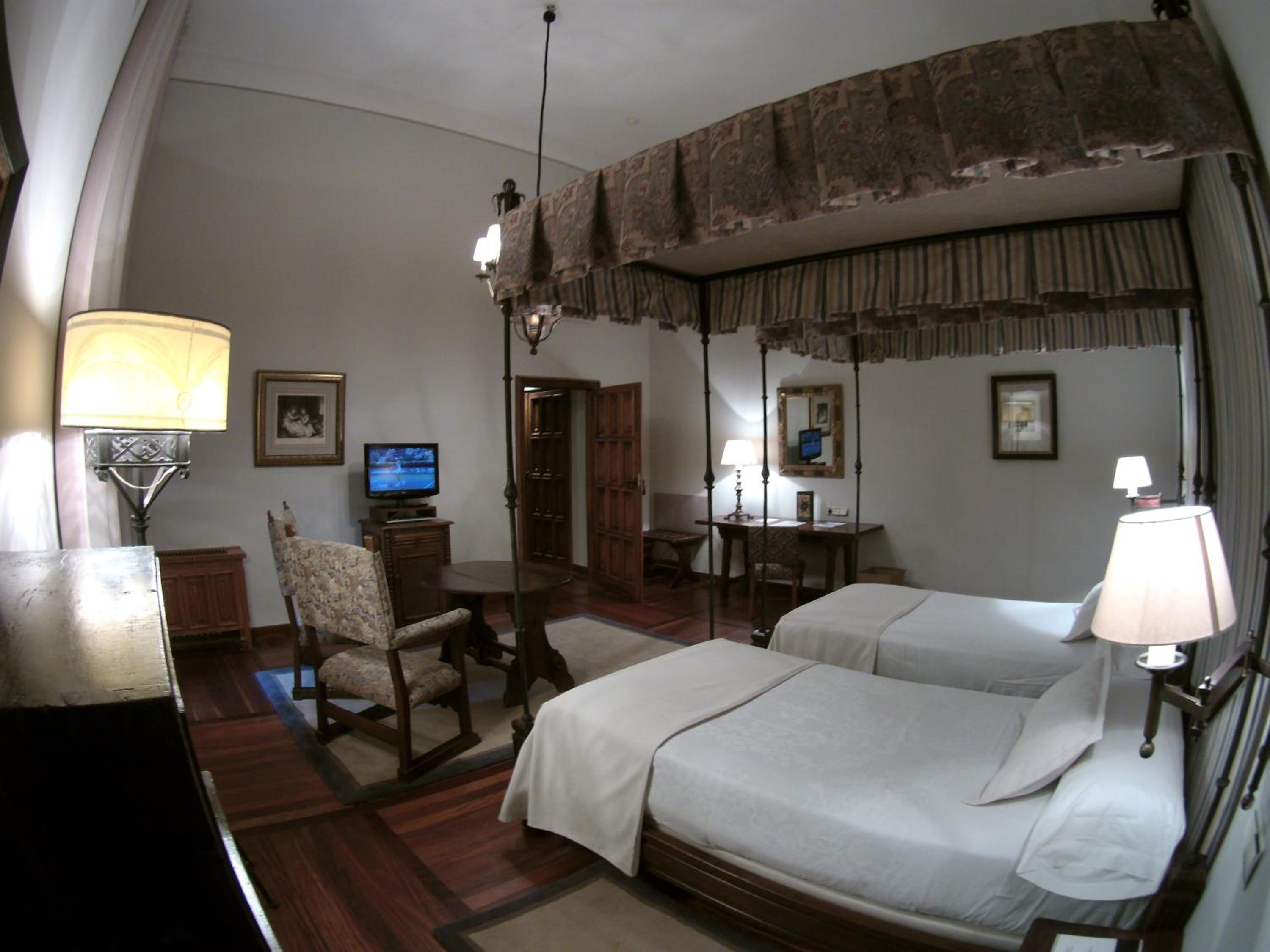 Superior Double Room - Photo 2