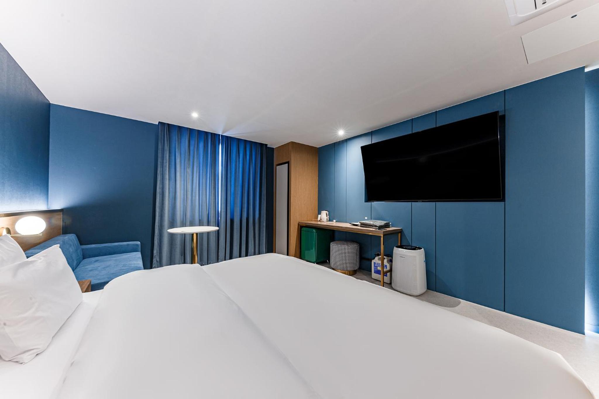 King Room with Spa Bath photo 2