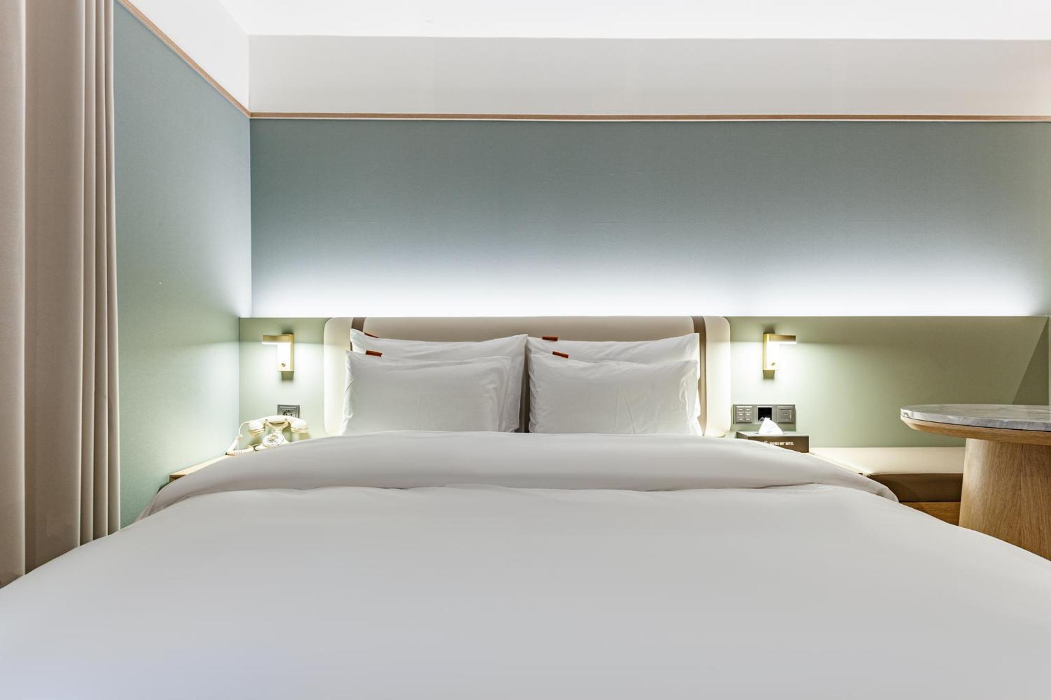 Deluxe Double Room with Shower photo 2