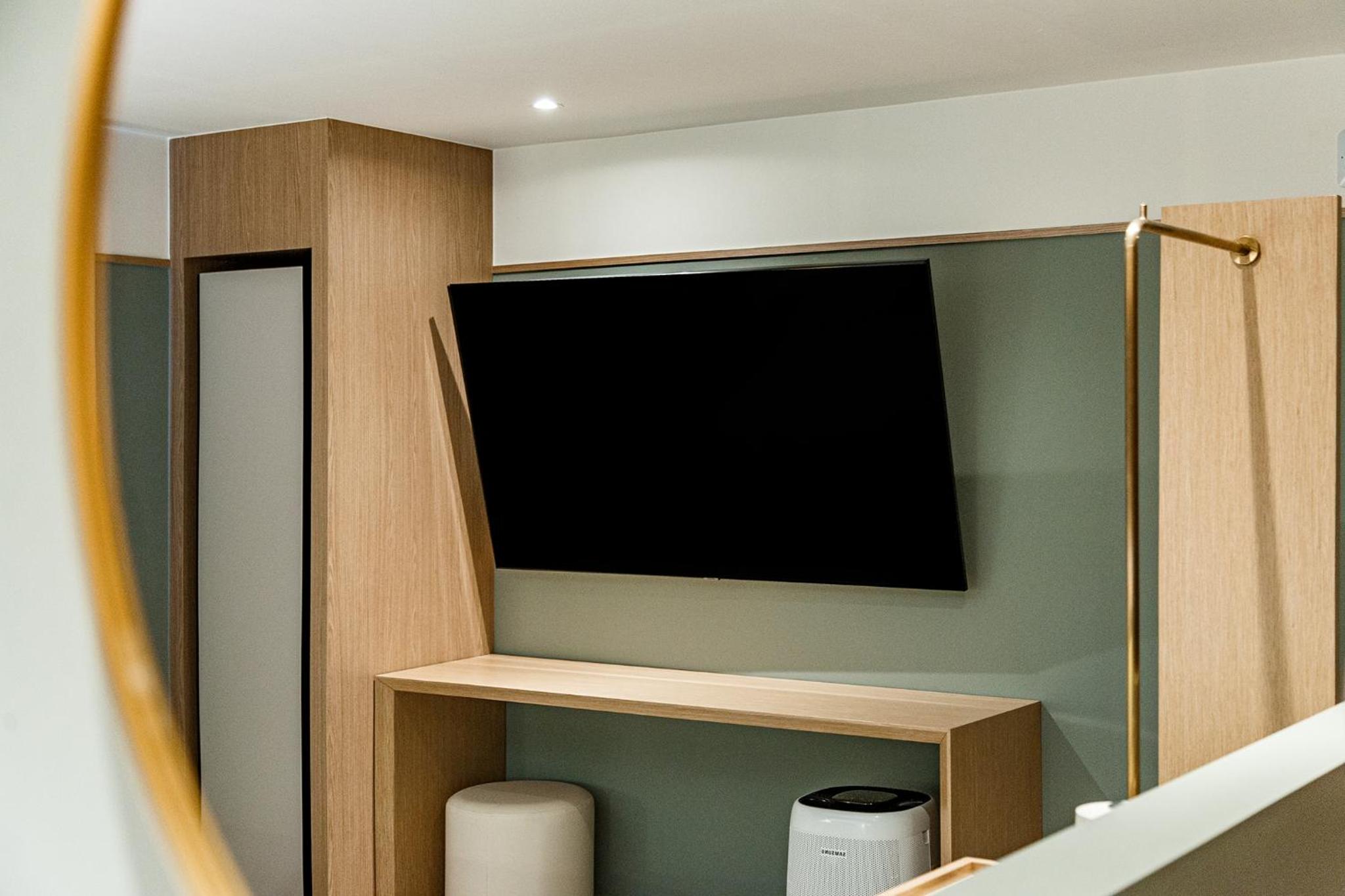 Deluxe Double Room with Bath photo 2