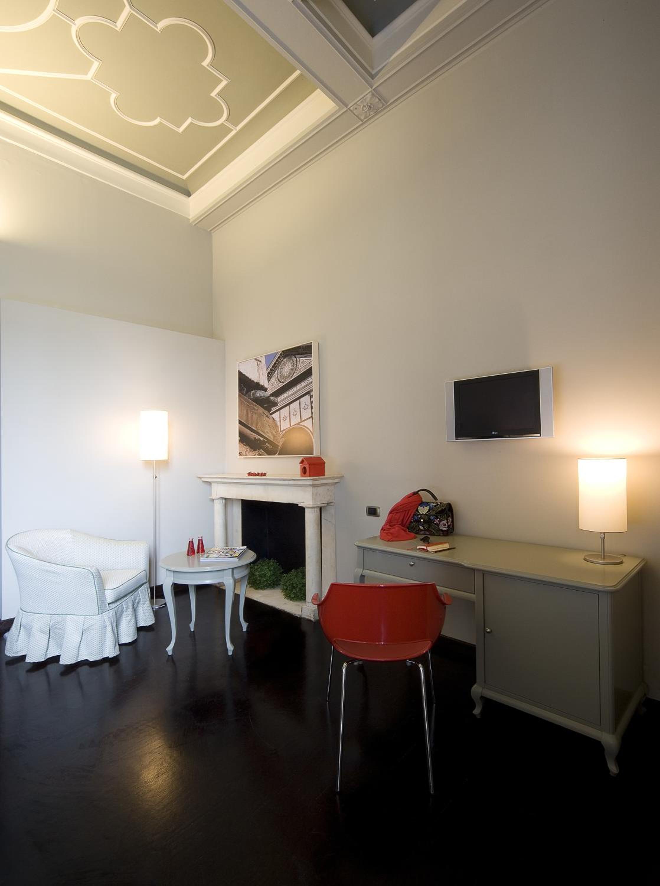 Superior Double Room with City View photo 2