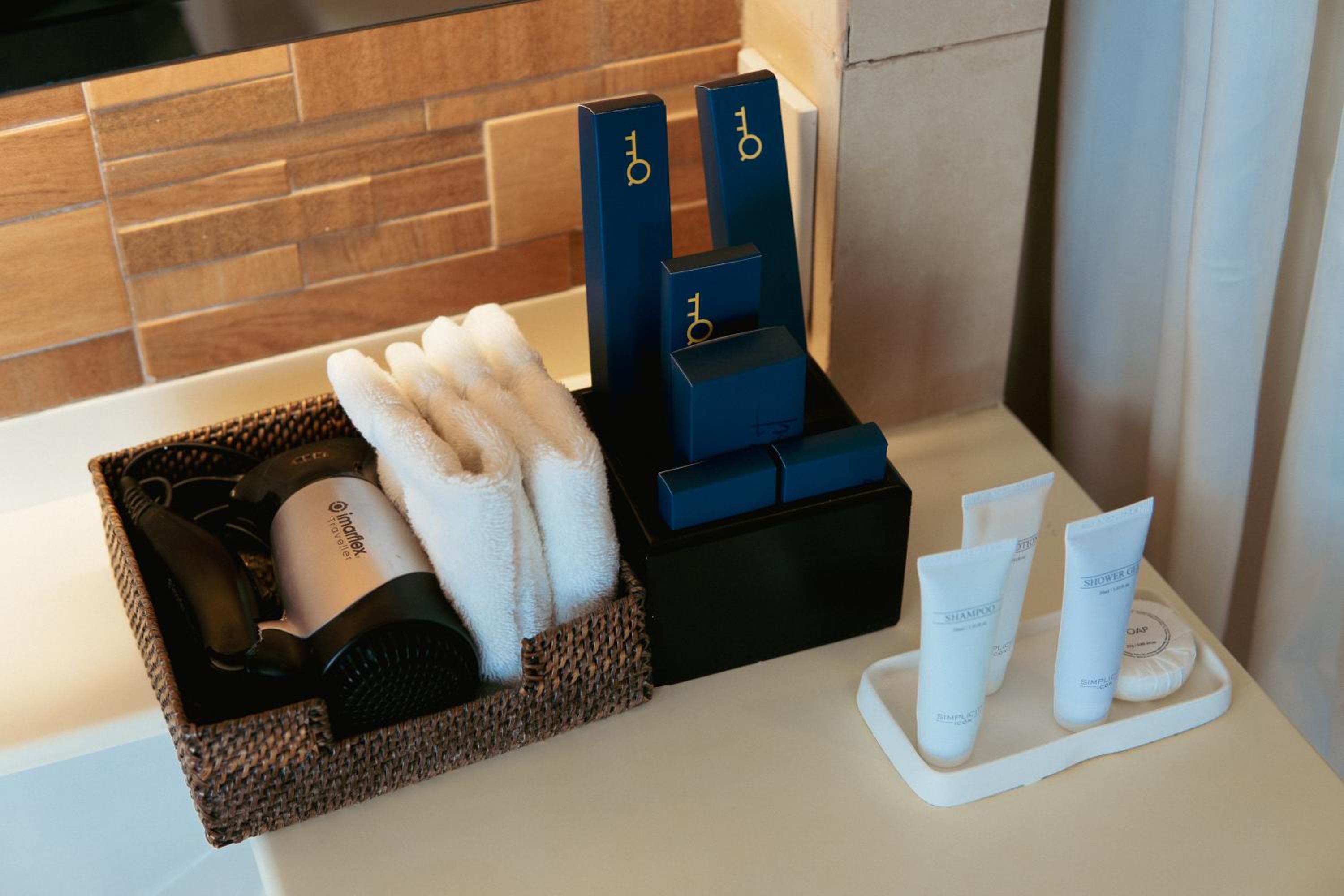 Deluxe Double Room - Photo 15