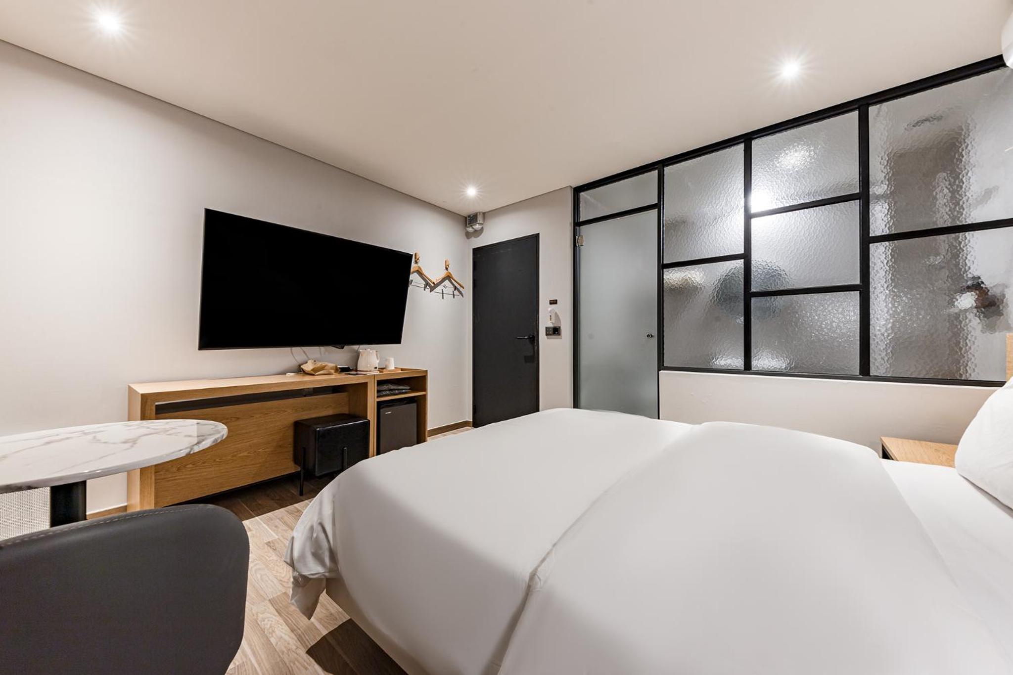 Standard Double Room photo 3