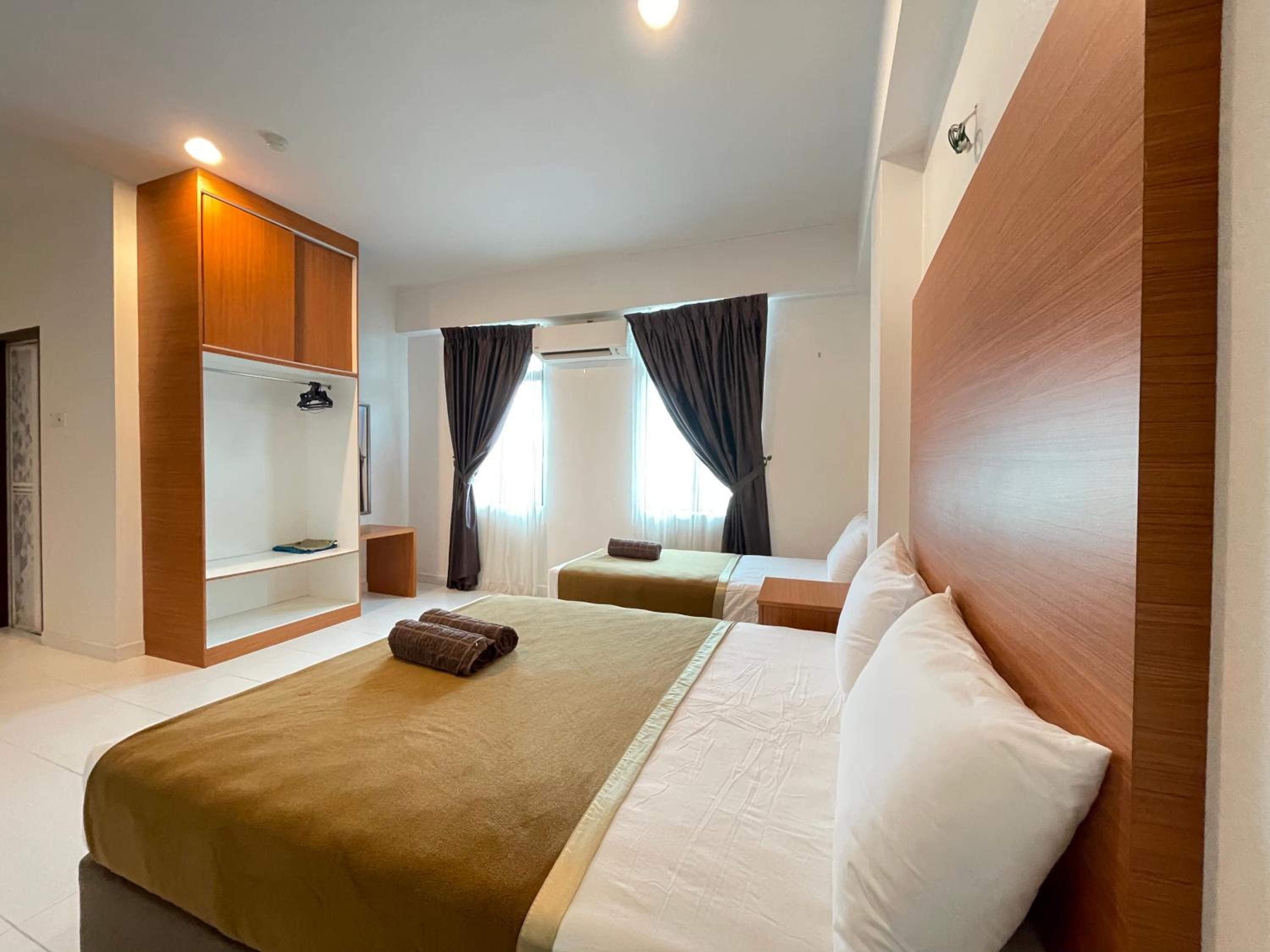 Deluxe Triple Room - Photo 2