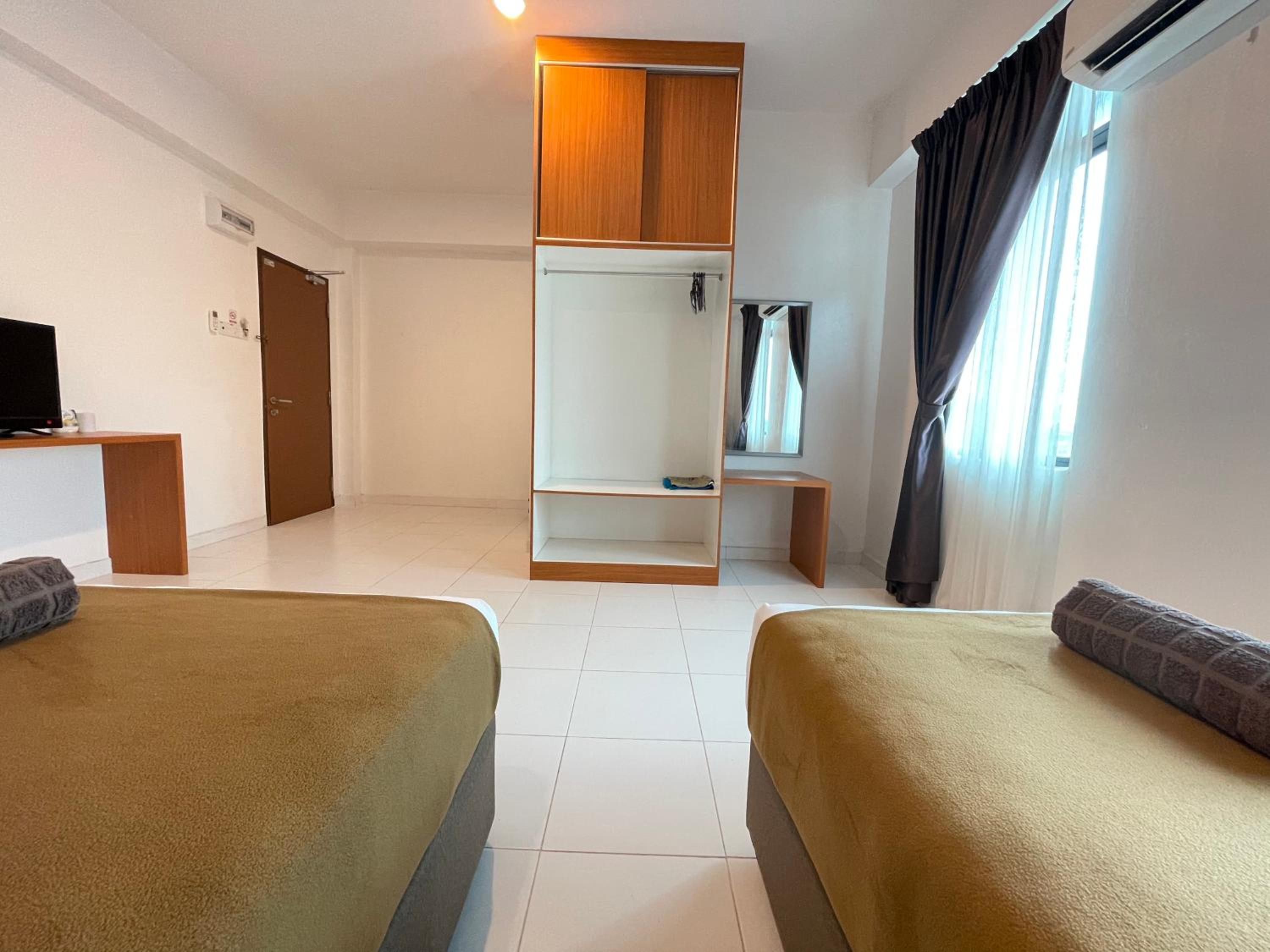 Deluxe Triple Room - Photo 4