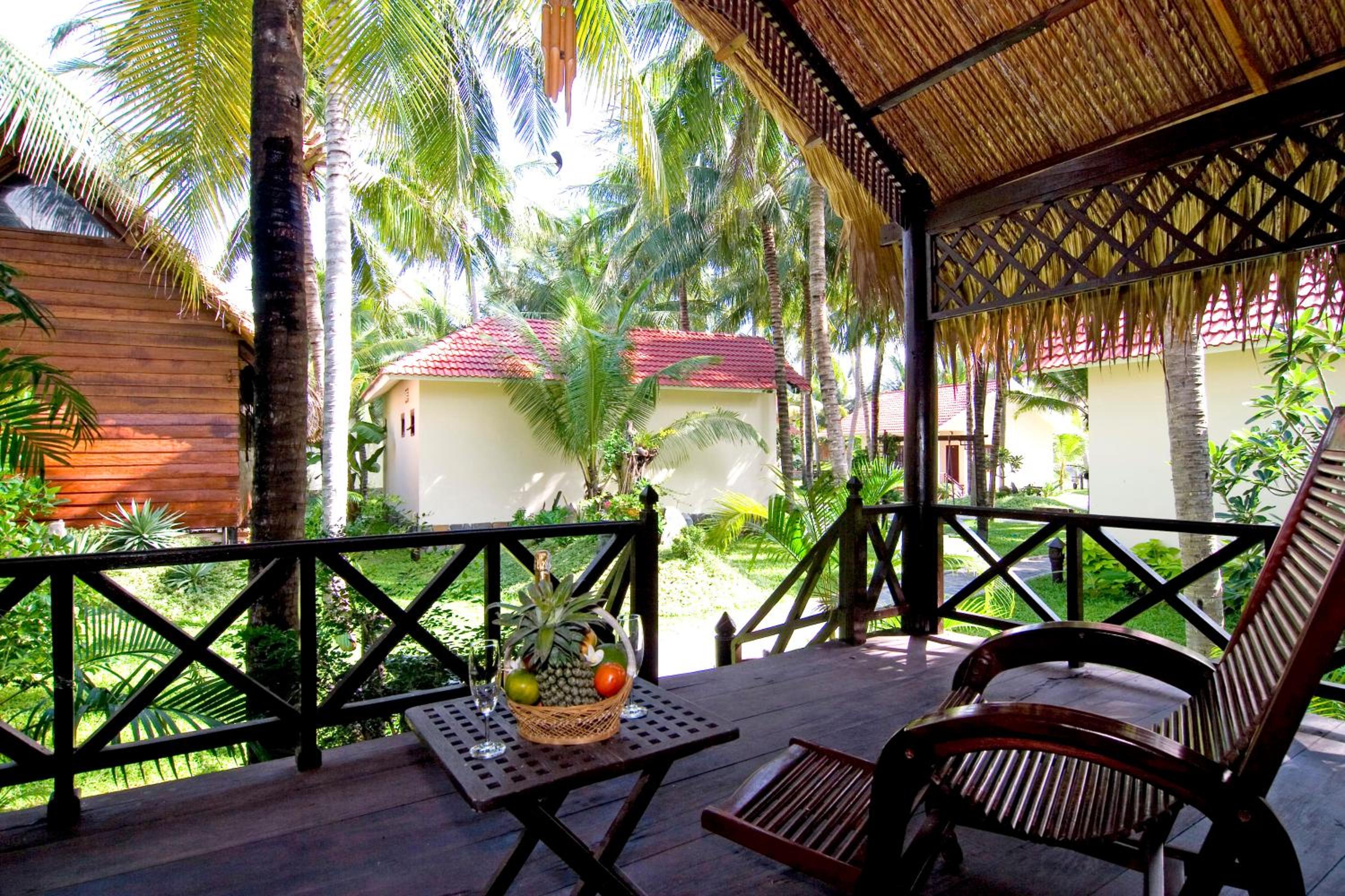 Bungalow Twin Room with Garden View photo 2
