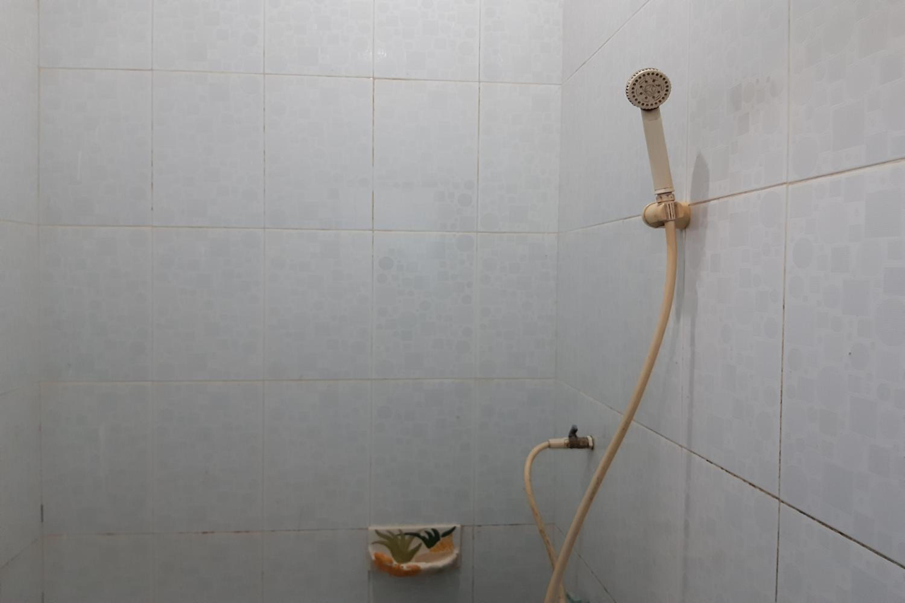 Budget Double Room - Photo 6