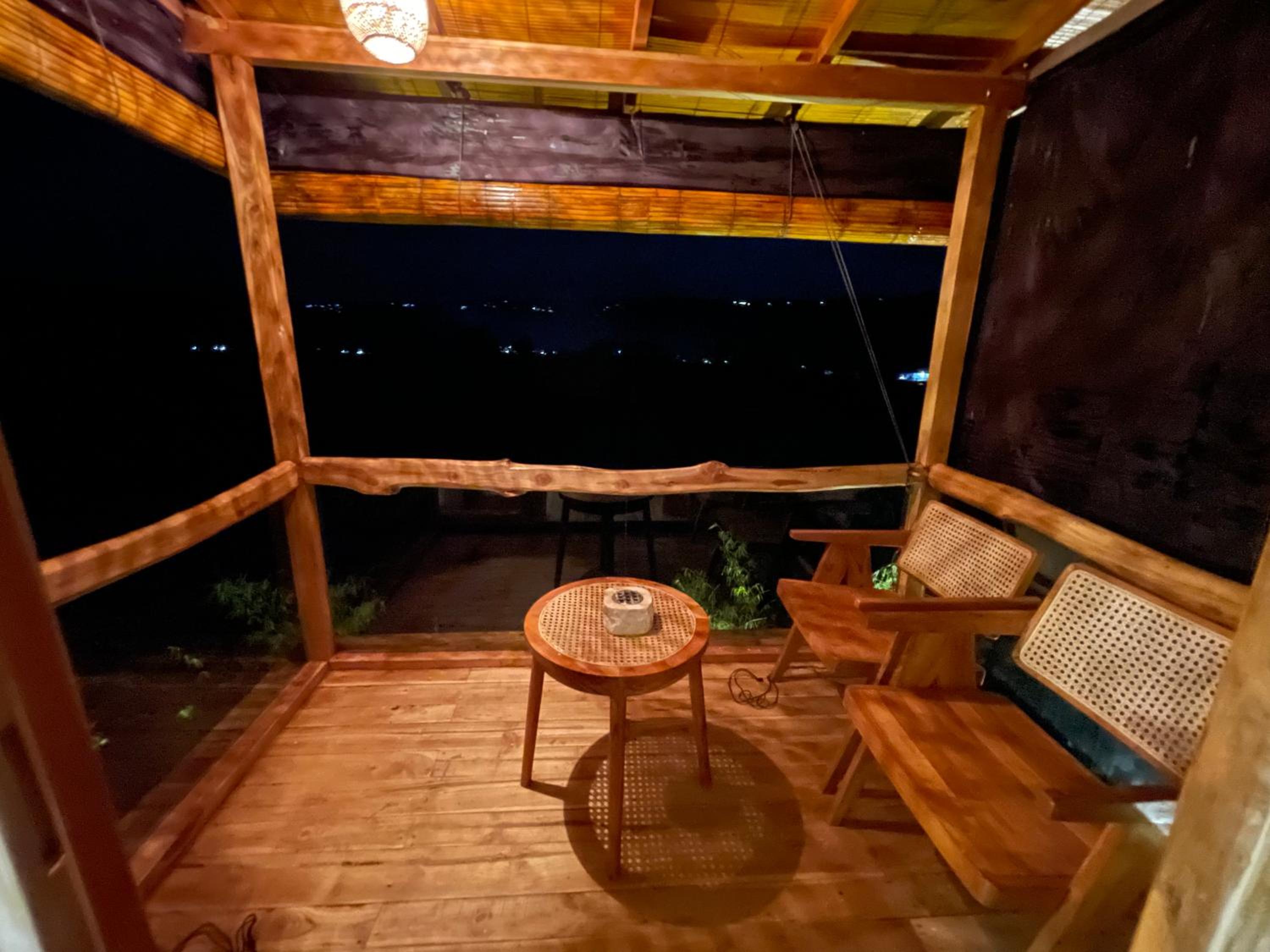 Deluxe Family Room - Photo 8