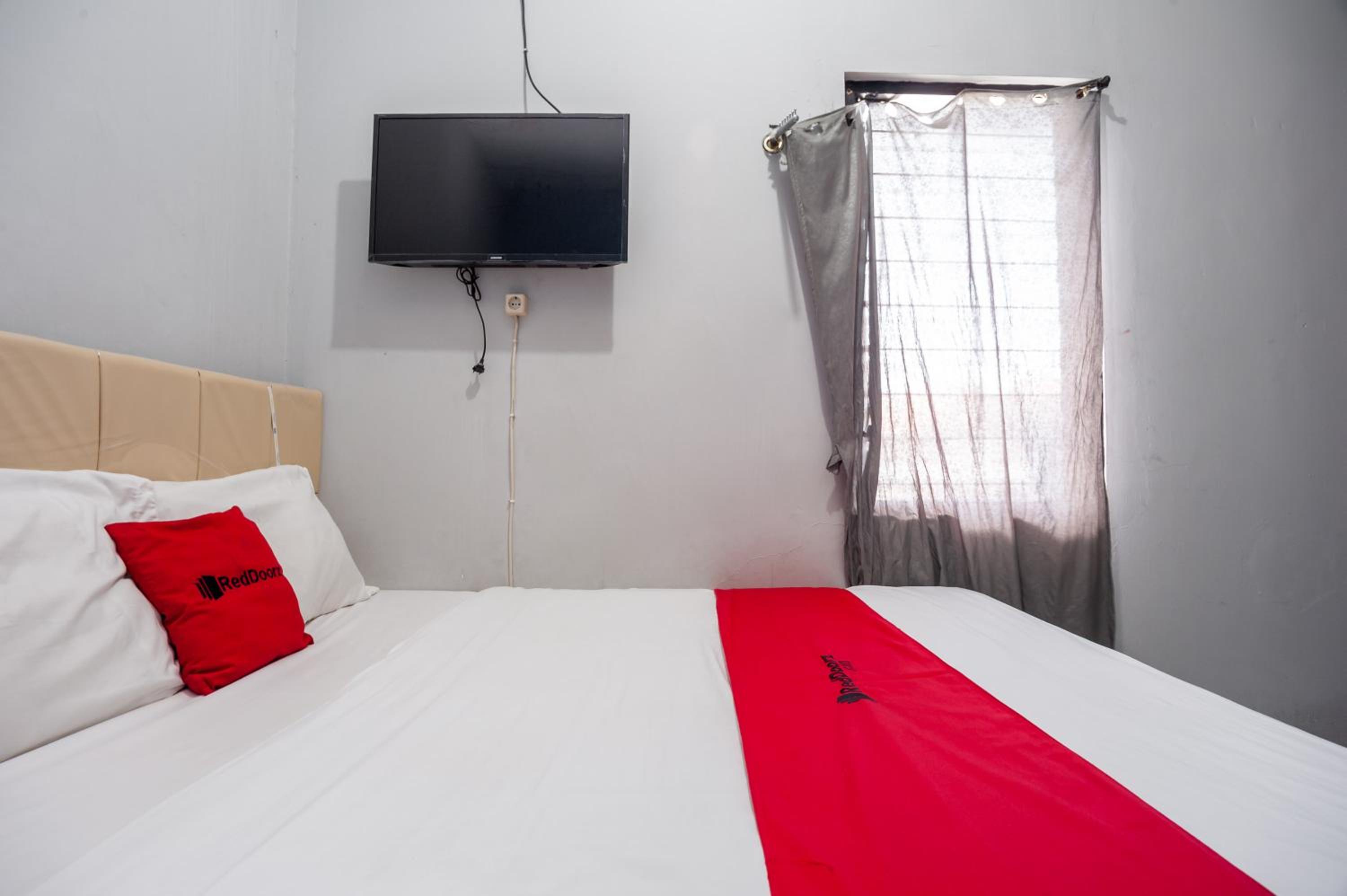 Double Room - Photo 5