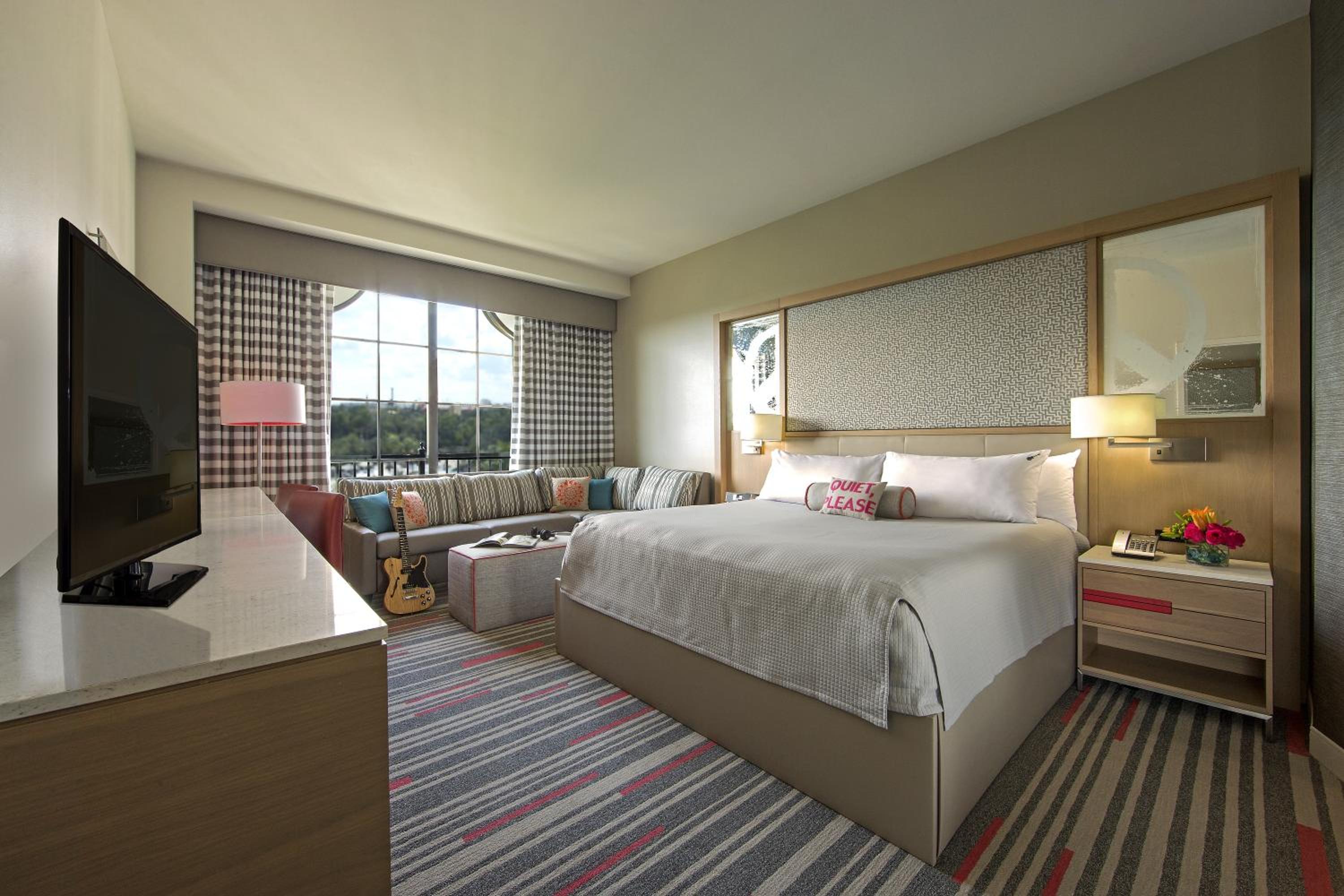 Deluxe King Room (Includes FREE^ Universal Express Unlimited)