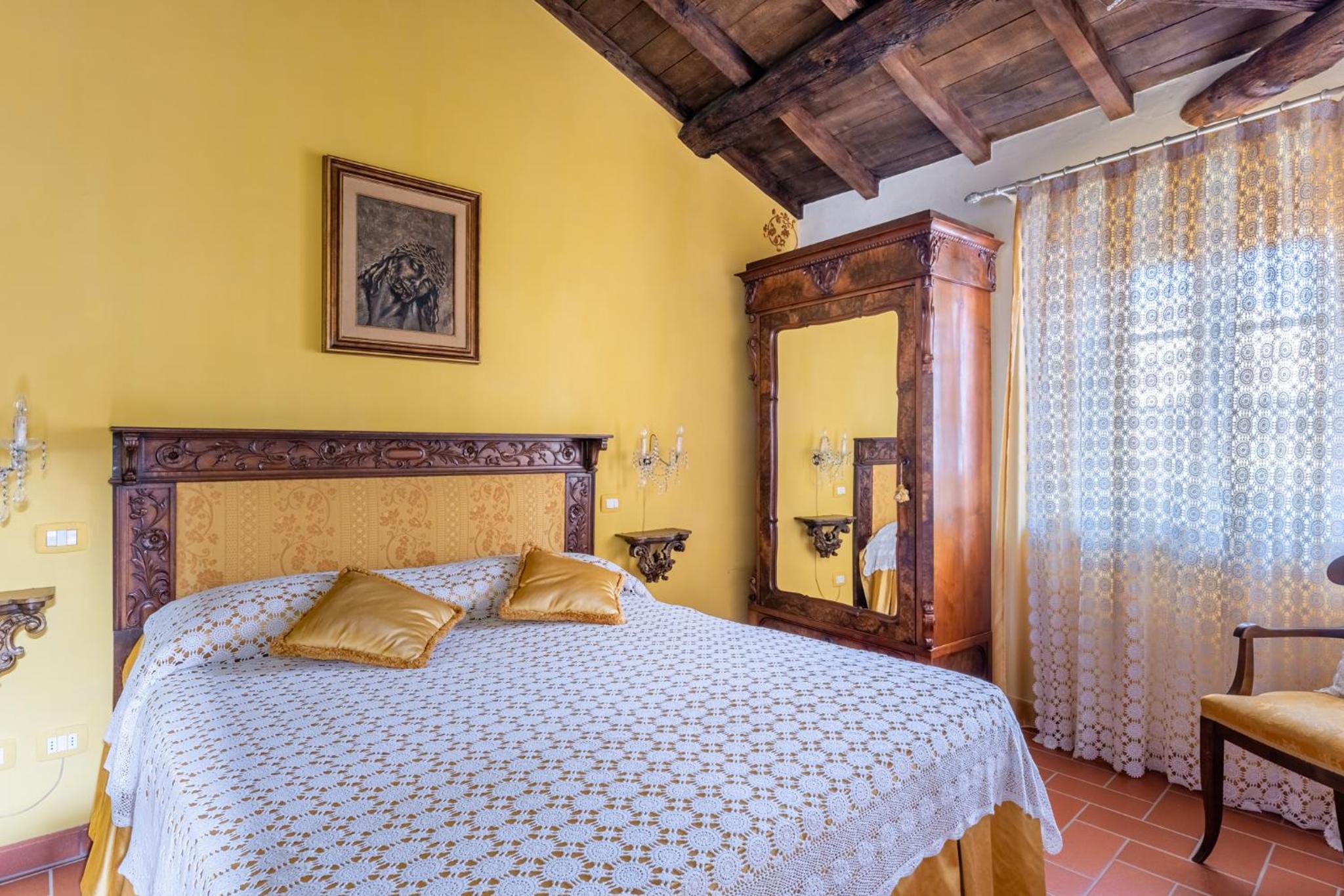 Two-Bedroom Deluxe Apartment with Balcony
