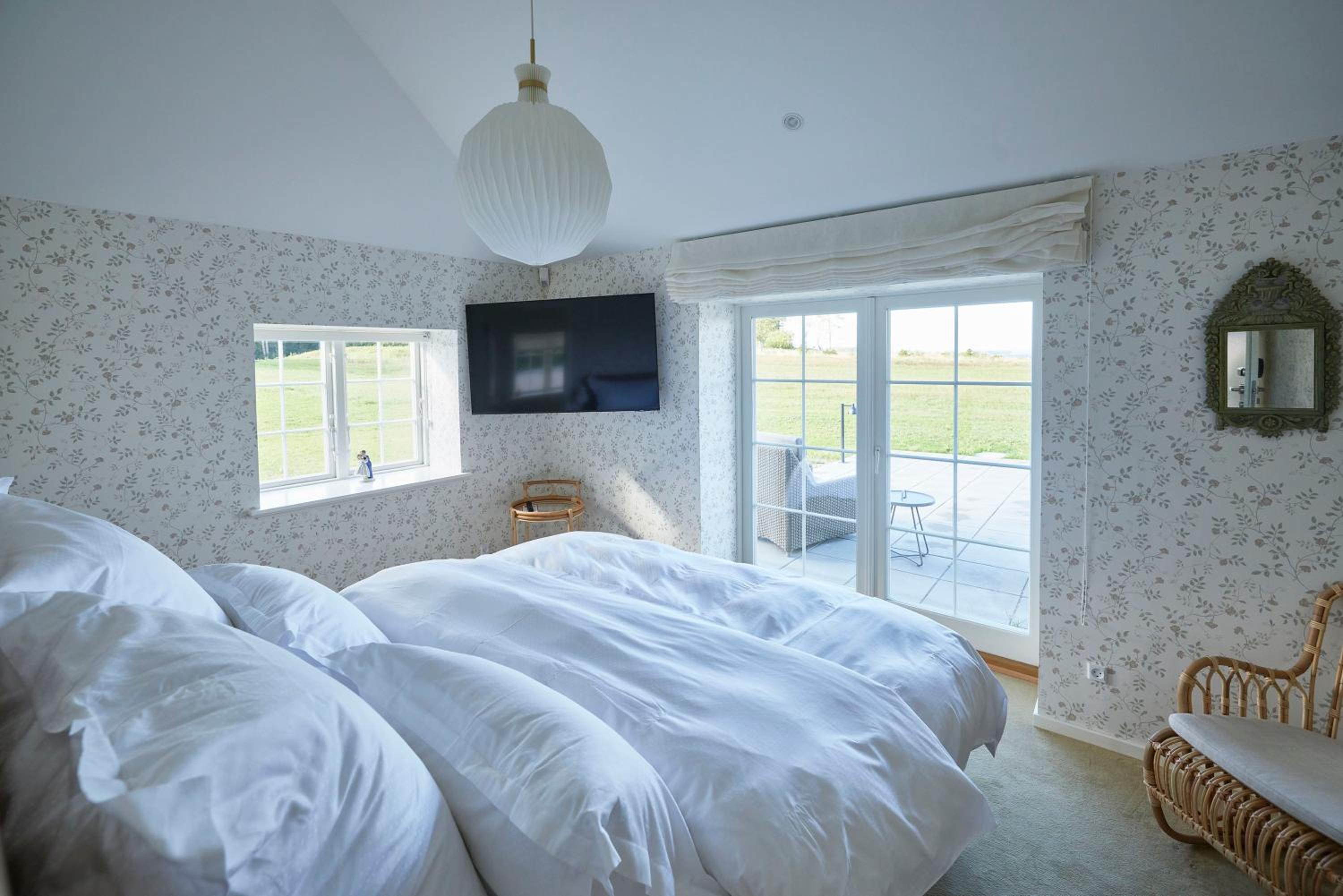 Deluxe Double Room with Balcony and Sea View photo 3