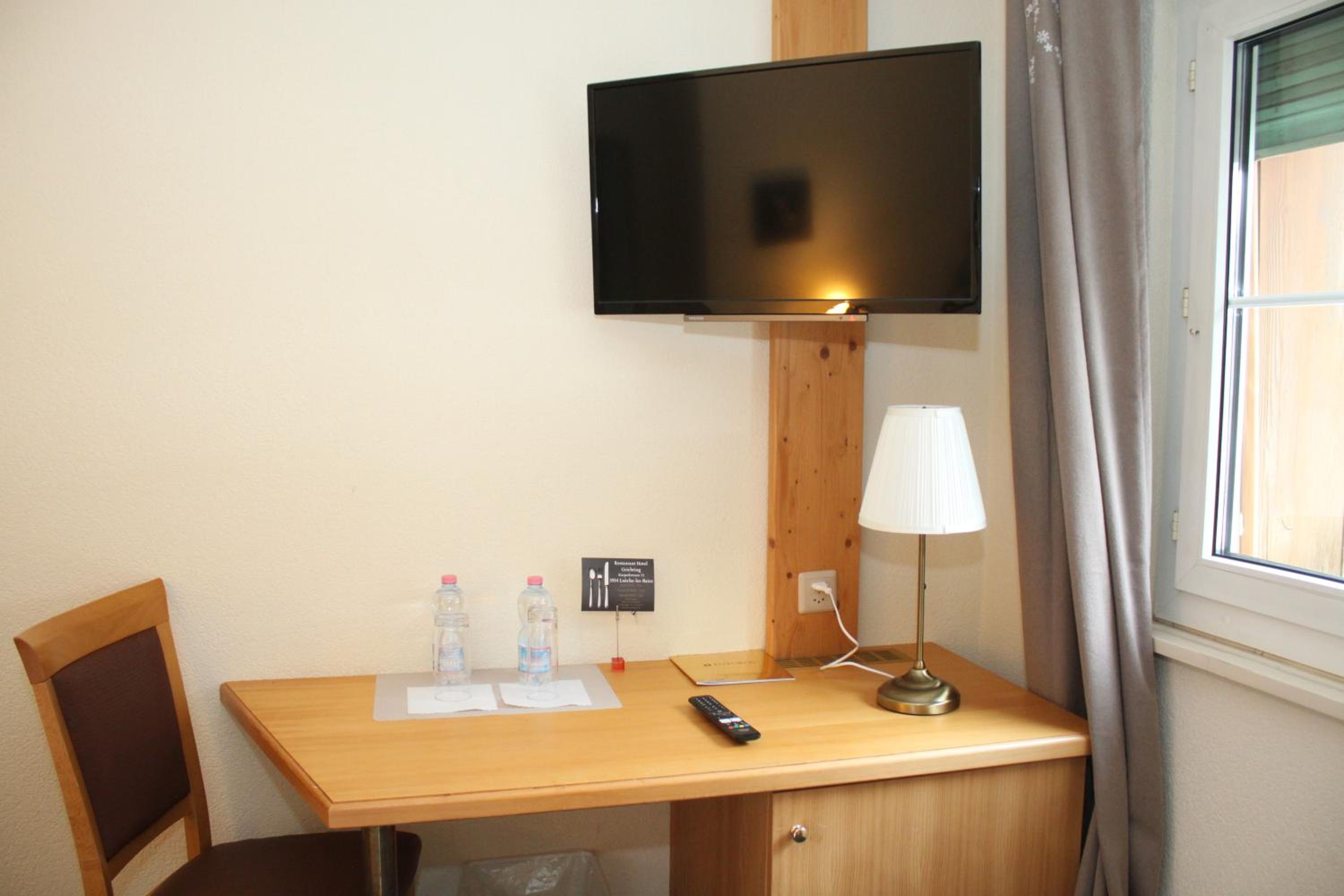 Double Room - Photo 9