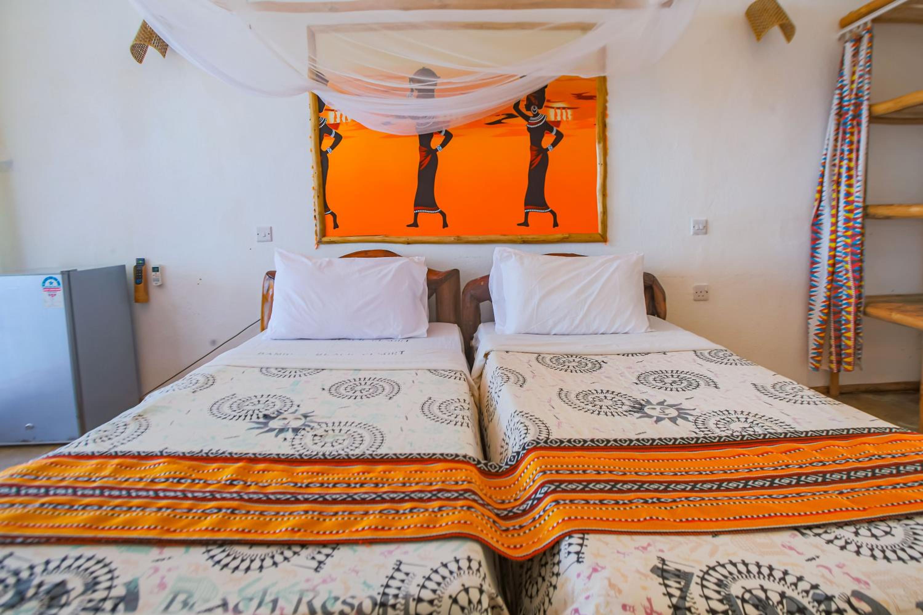 Twin Room with Sea View - Photo 7