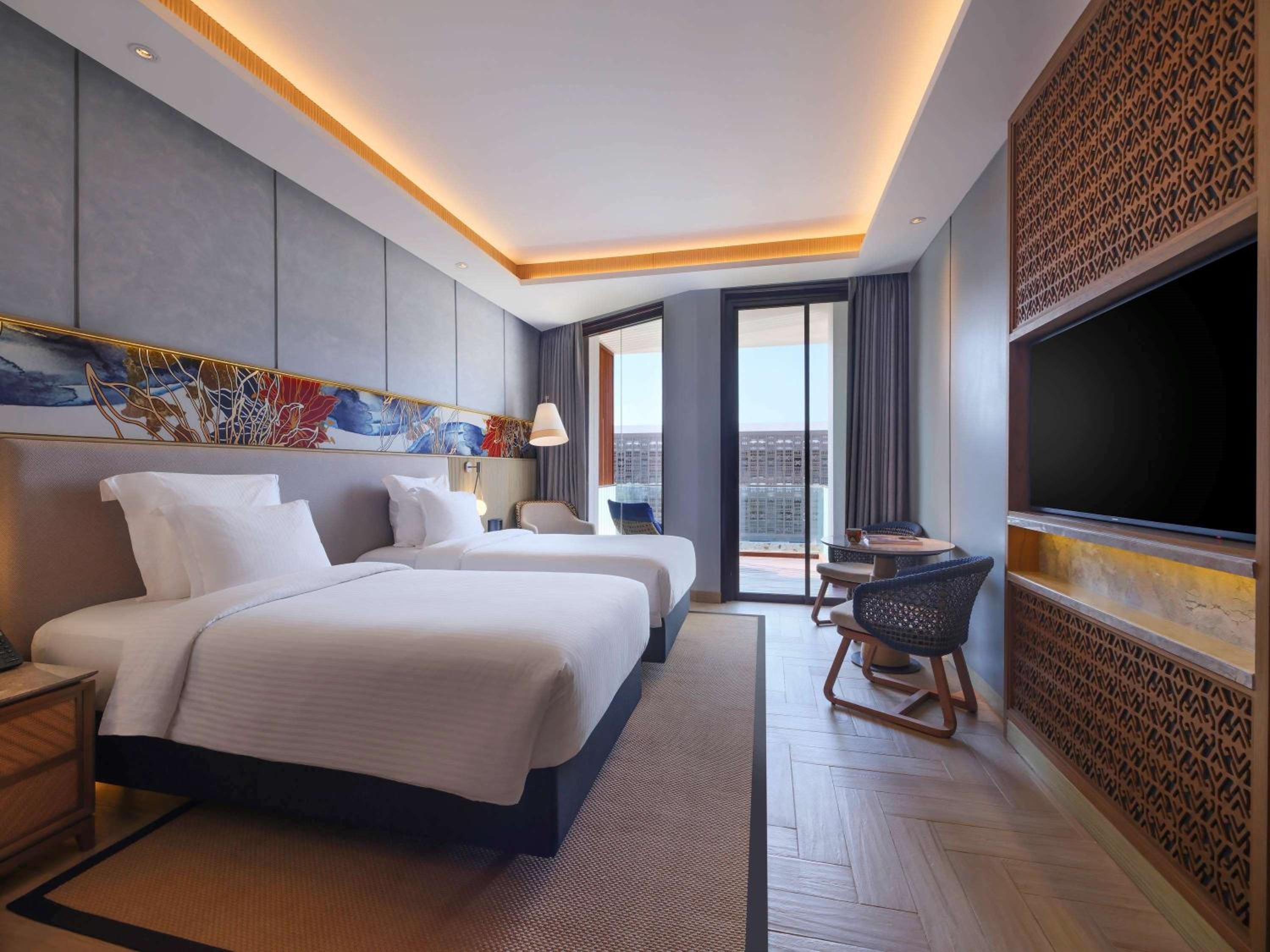Deluxe Twin Room with Balcony - Photo 1