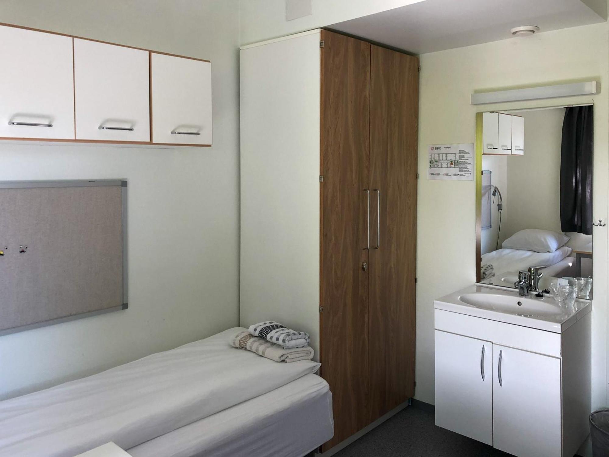 Standard Double Room with Shared Bathroom photo 1