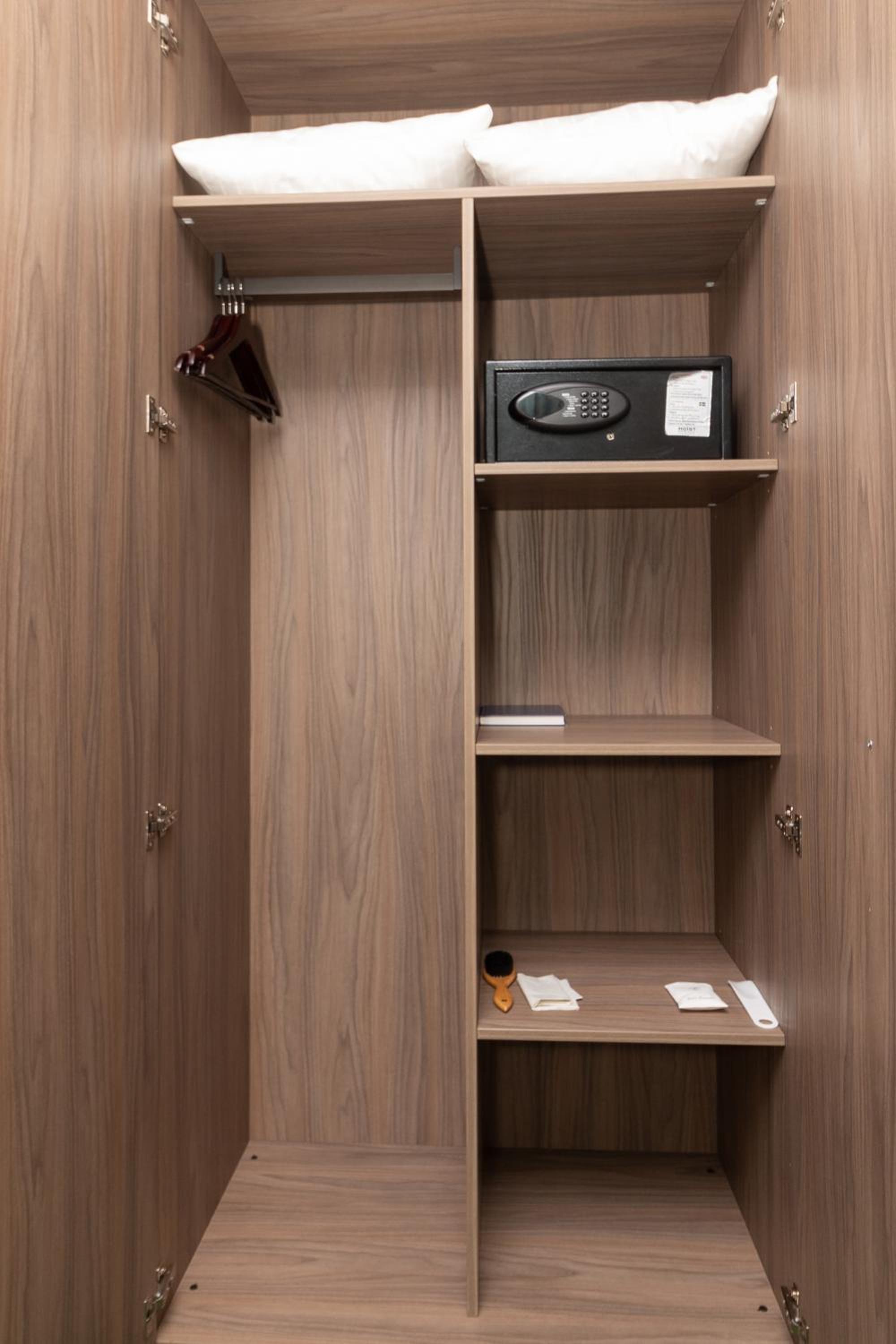 Standard Double Room - Photo 4