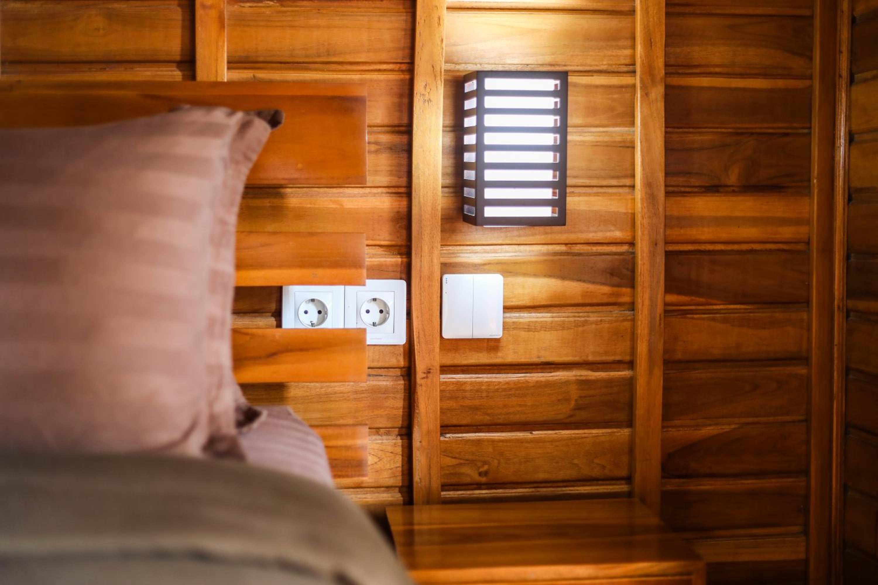 Glamping Twin Bed - Photo 15