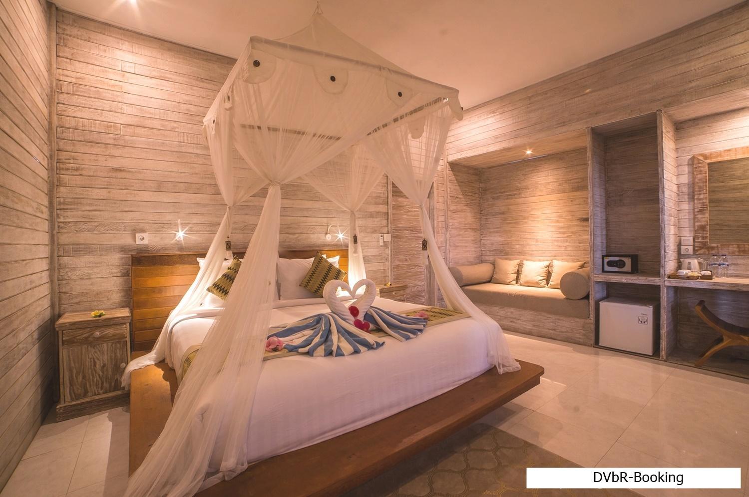 Deluxe Double Room with Balcony - Photo 1