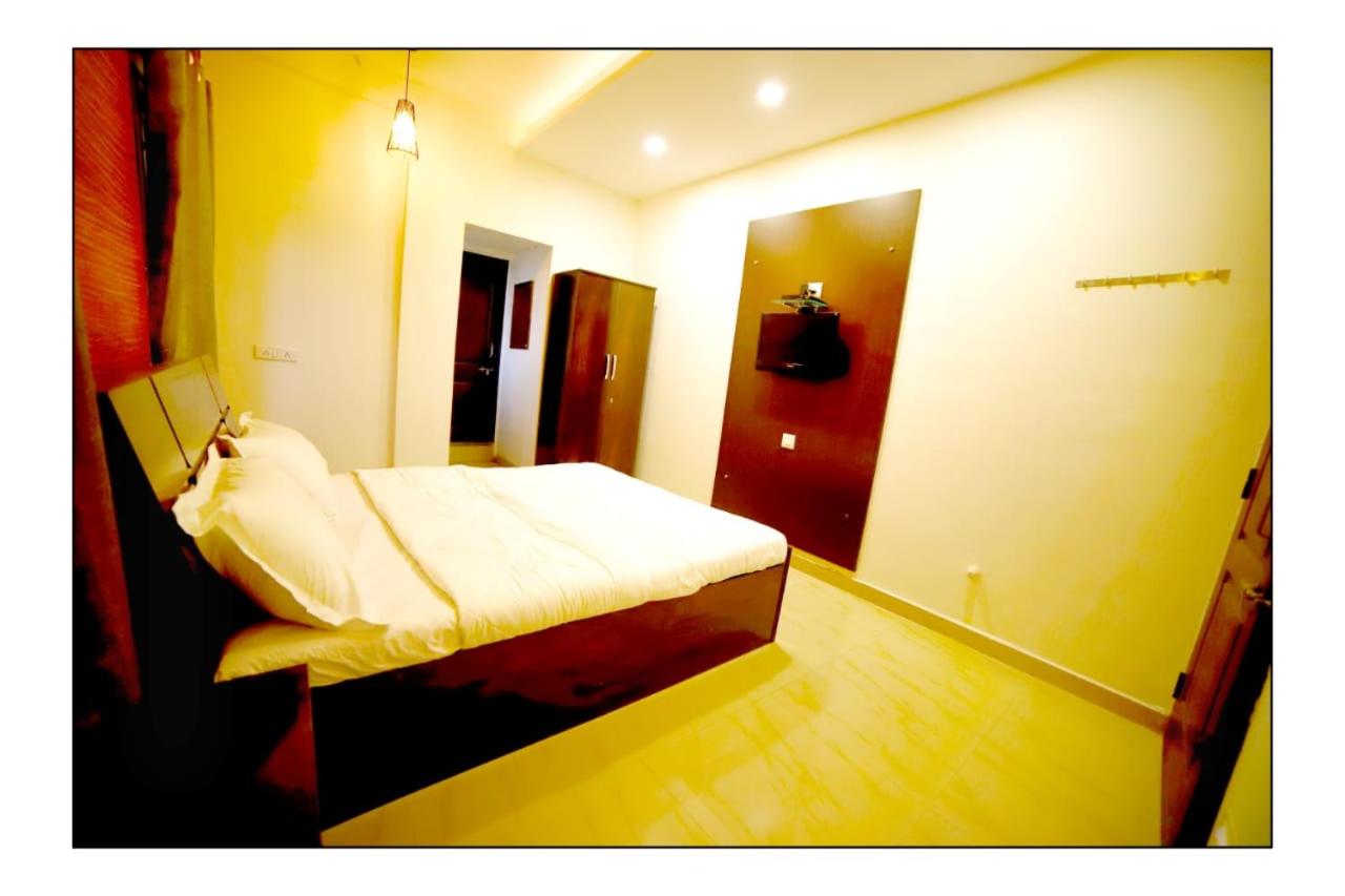 Deluxe Room - Photo 2