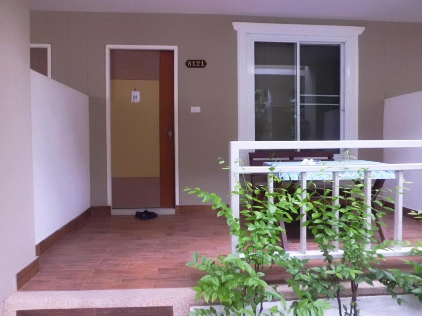 King Room with Balcony photo 2