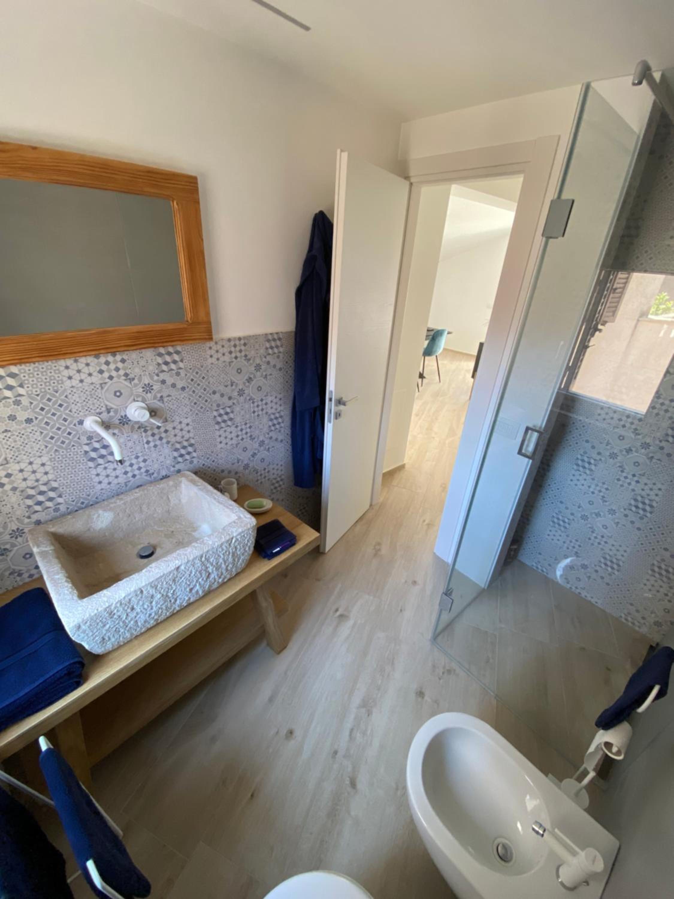 Twin Room - Photo 7