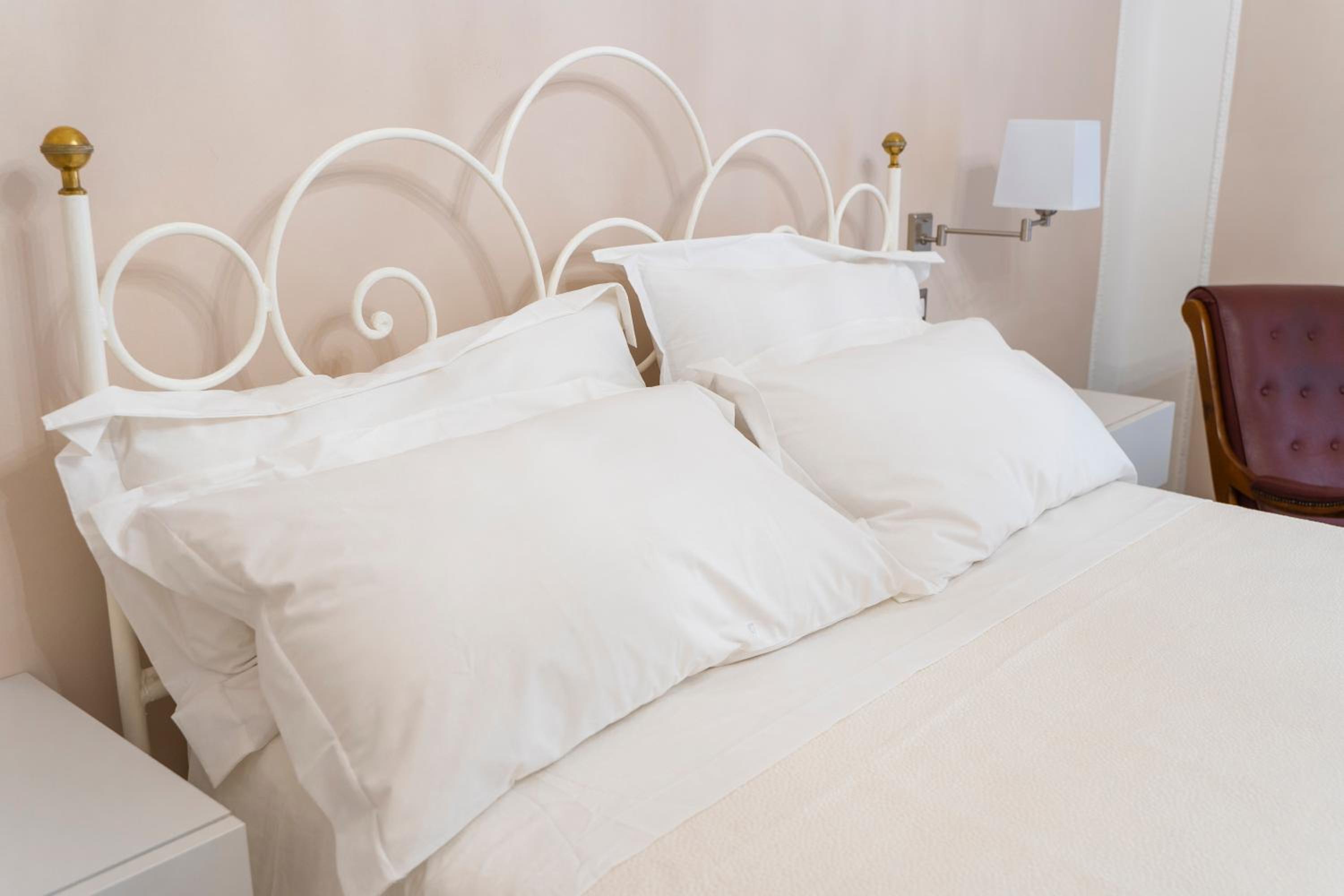 Double Room - Photo 3