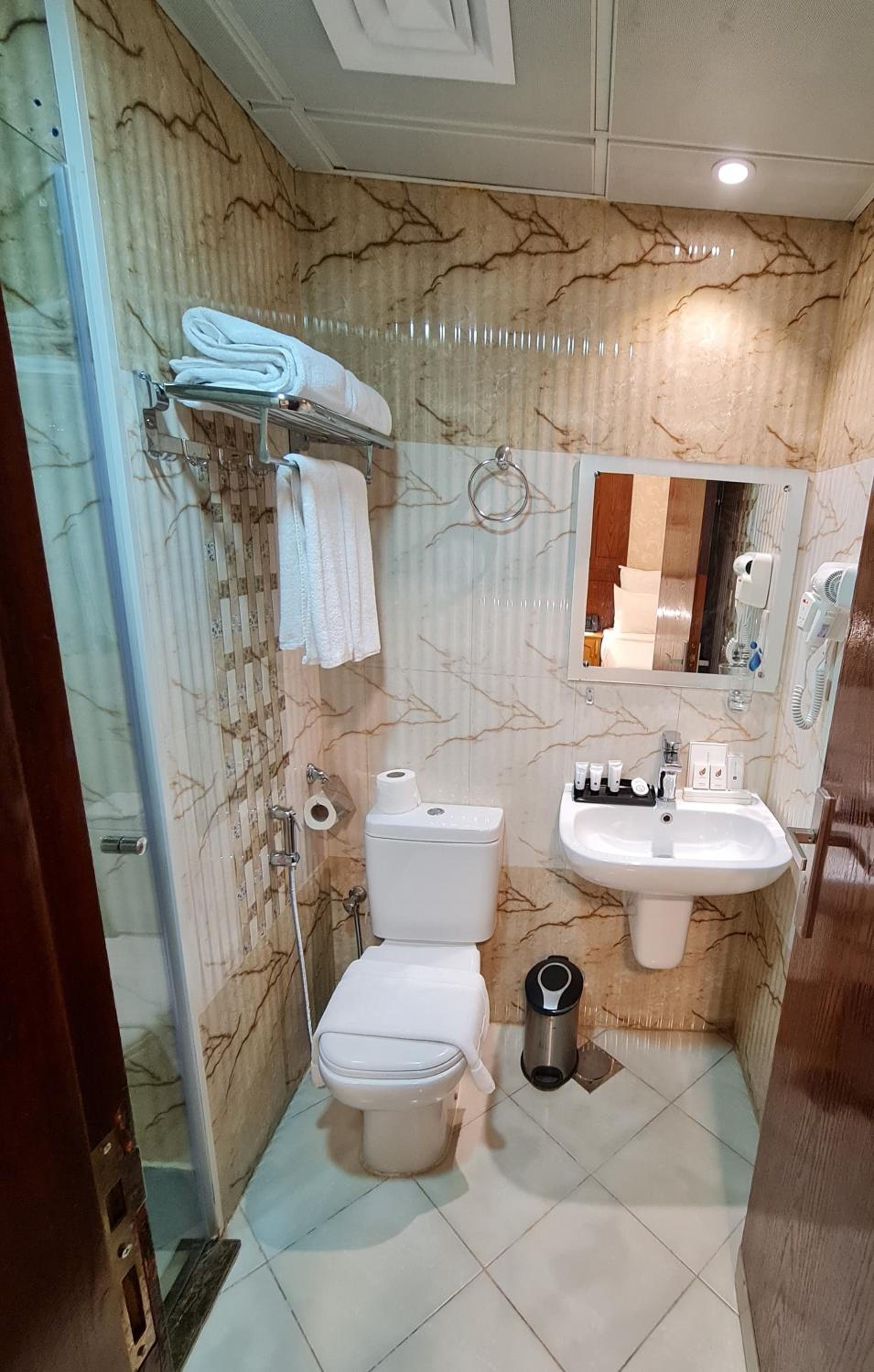 Budget Double Room photo 2