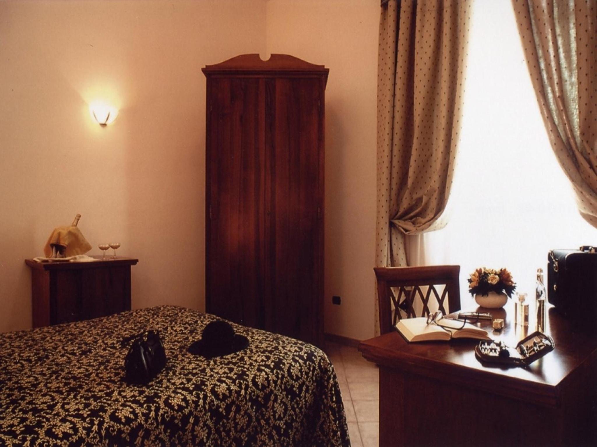 Single Room photo 3